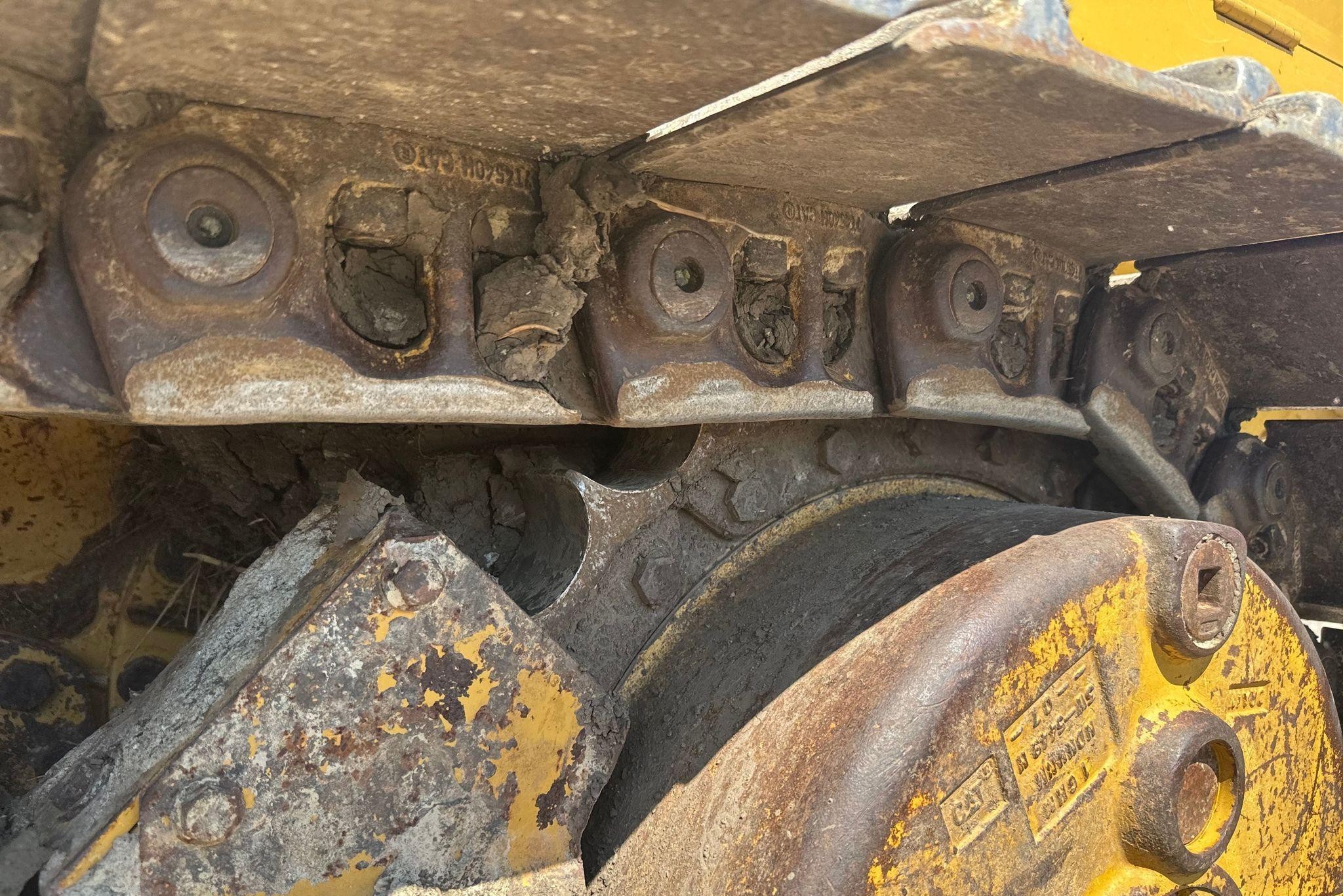 gallery 2002 Caterpillar 953C track loader