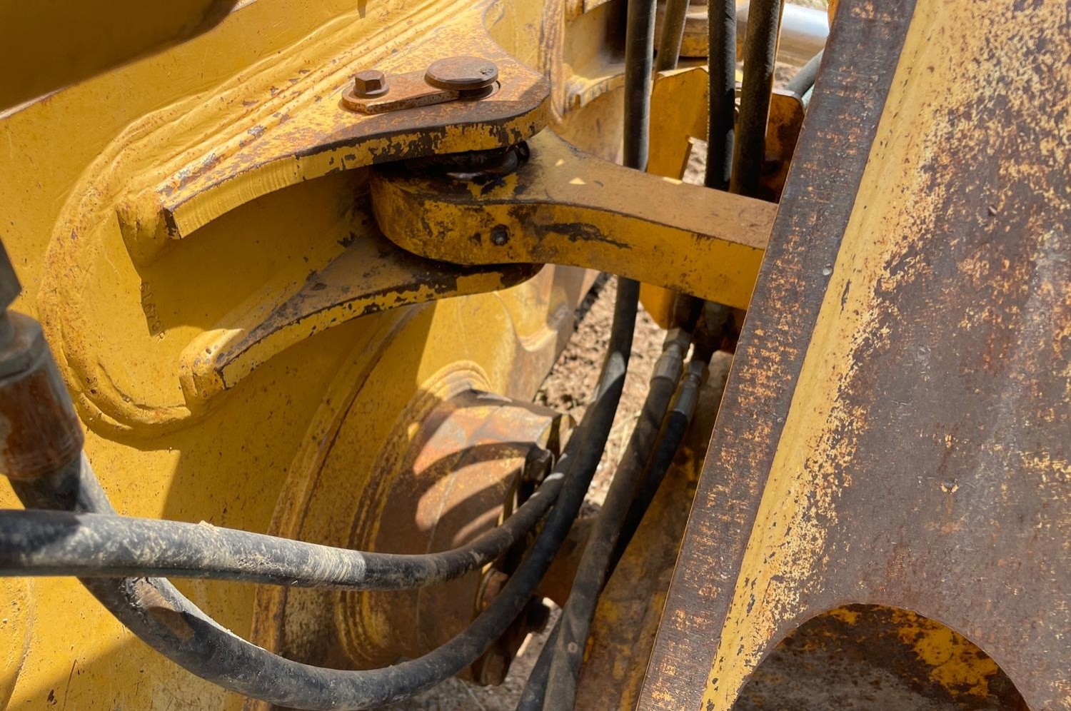 gallery 2007 John Deere 850J LT Dozer WMulti-Shank Ripper