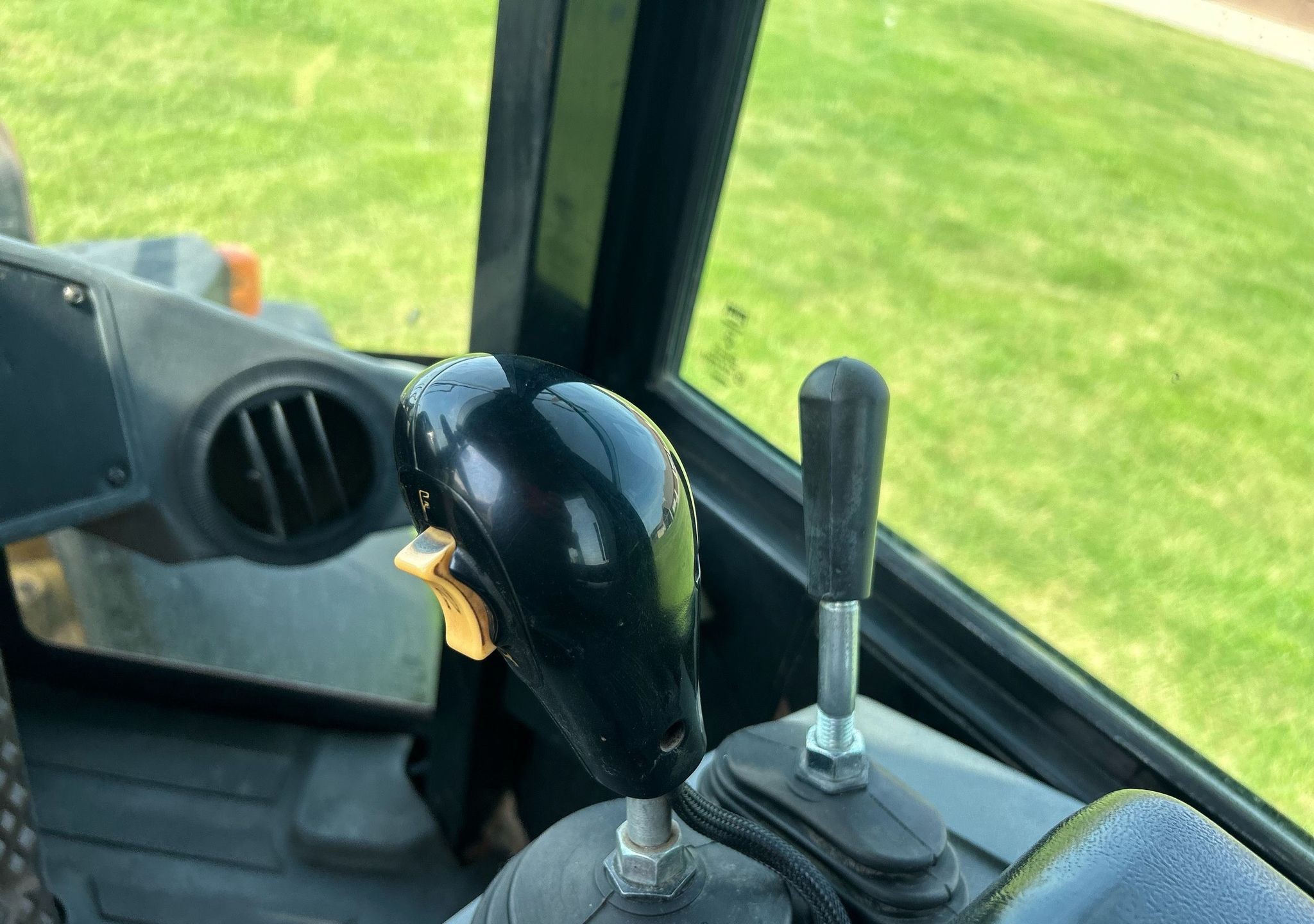 gallery 2001 Caterpillar 924G wheel loader
