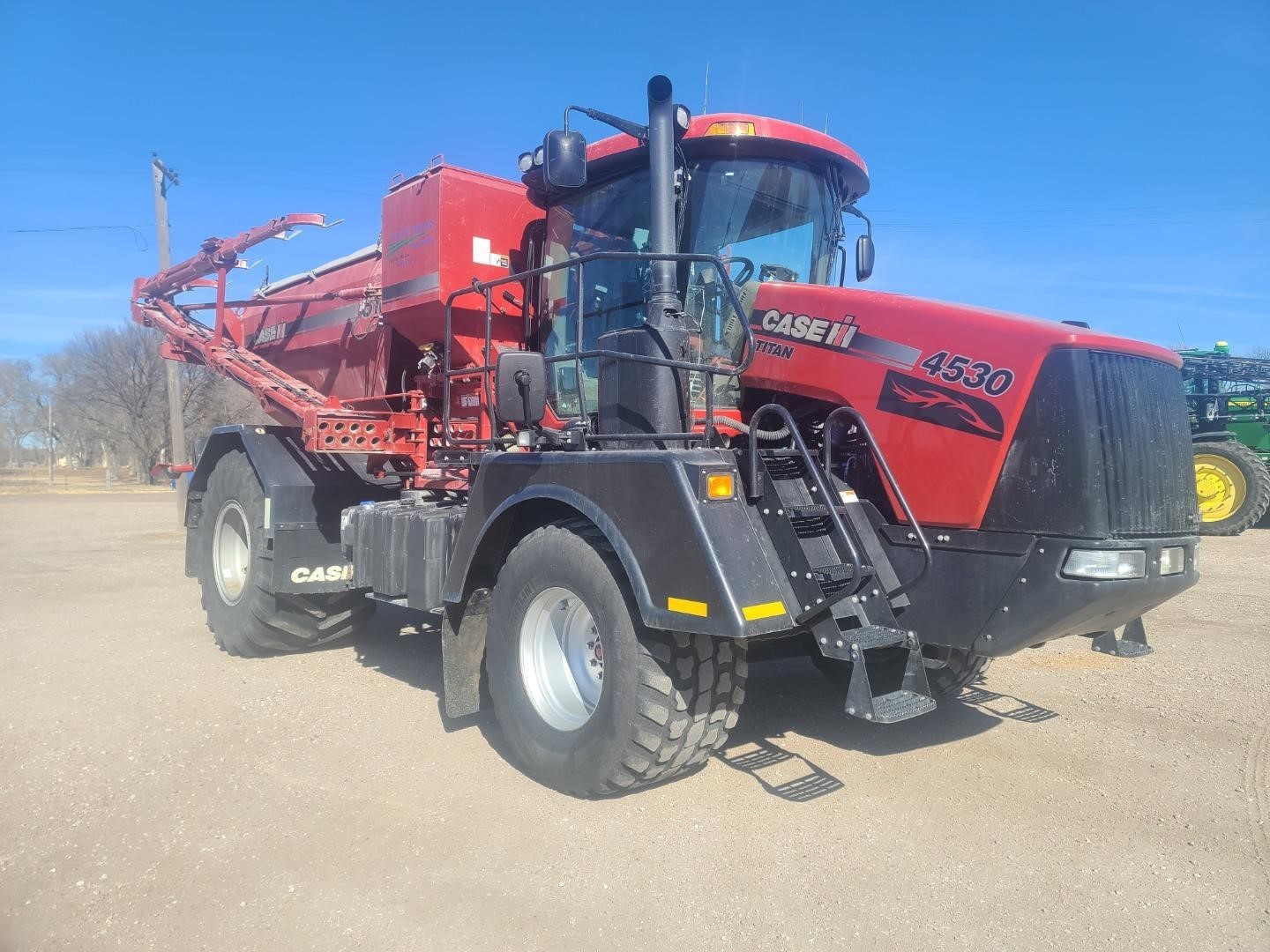 gallery 2014 Case IH Titan 4530 Dry Fertilizer Applicator