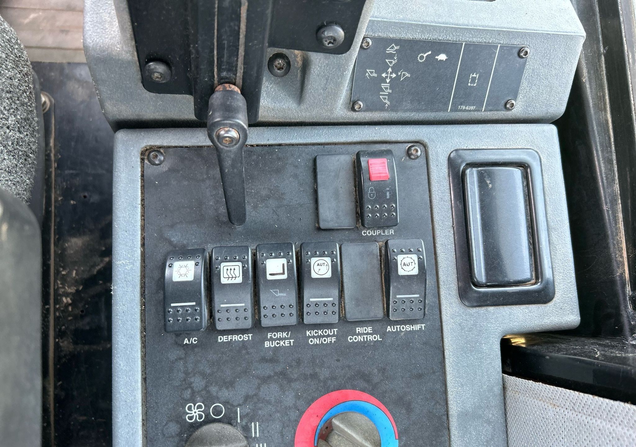 gallery 2001 Caterpillar 924G wheel loader