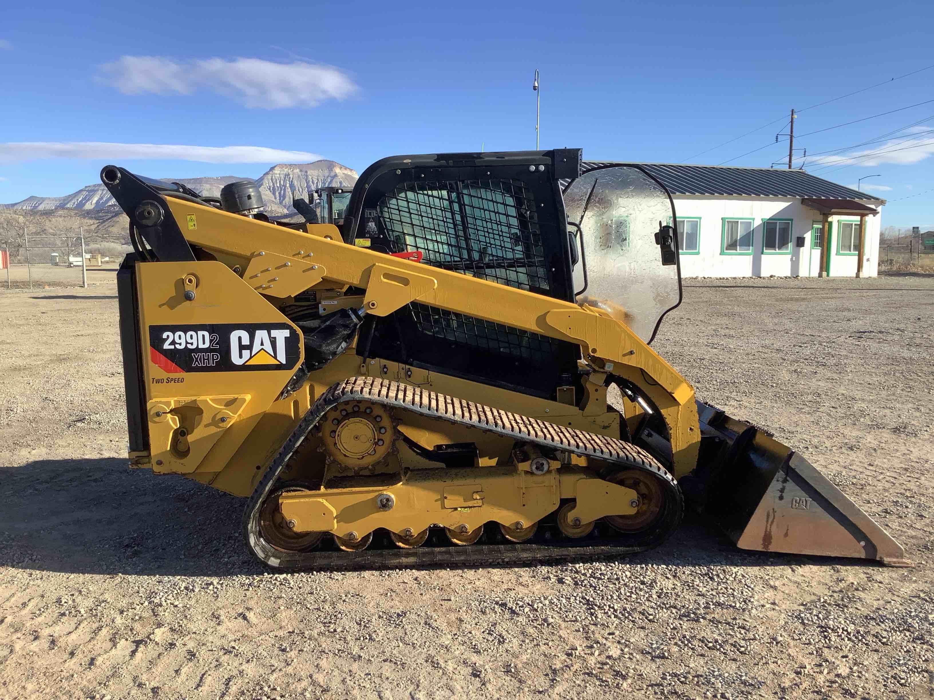 gallery 2019 Caterpillar 299D2 XHP Compact Track Loader