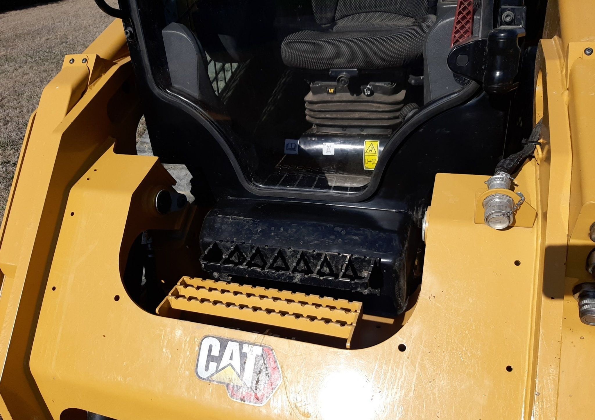 gallery 2023 Caterpillar 299D3 Skid Steer