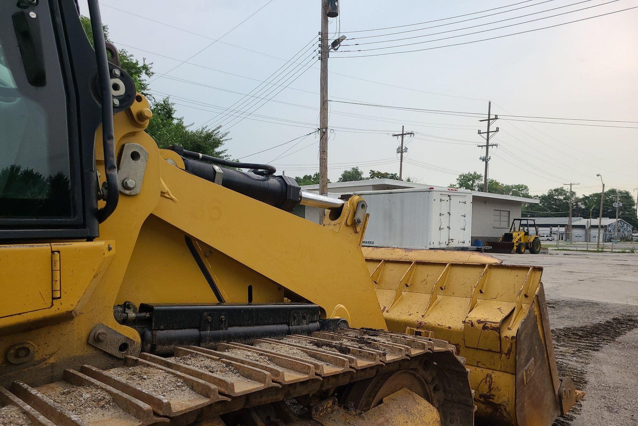 gallery 2008 Caterpillar 963D track loader