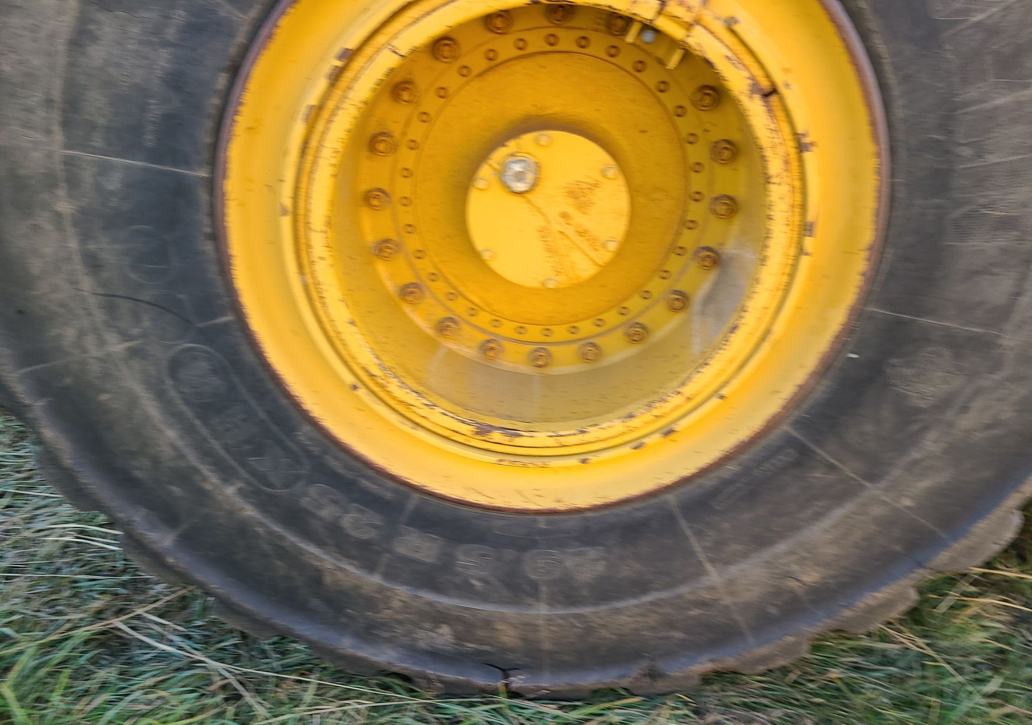 gallery 2006 Caterpillar 615C Series II elevating scraper