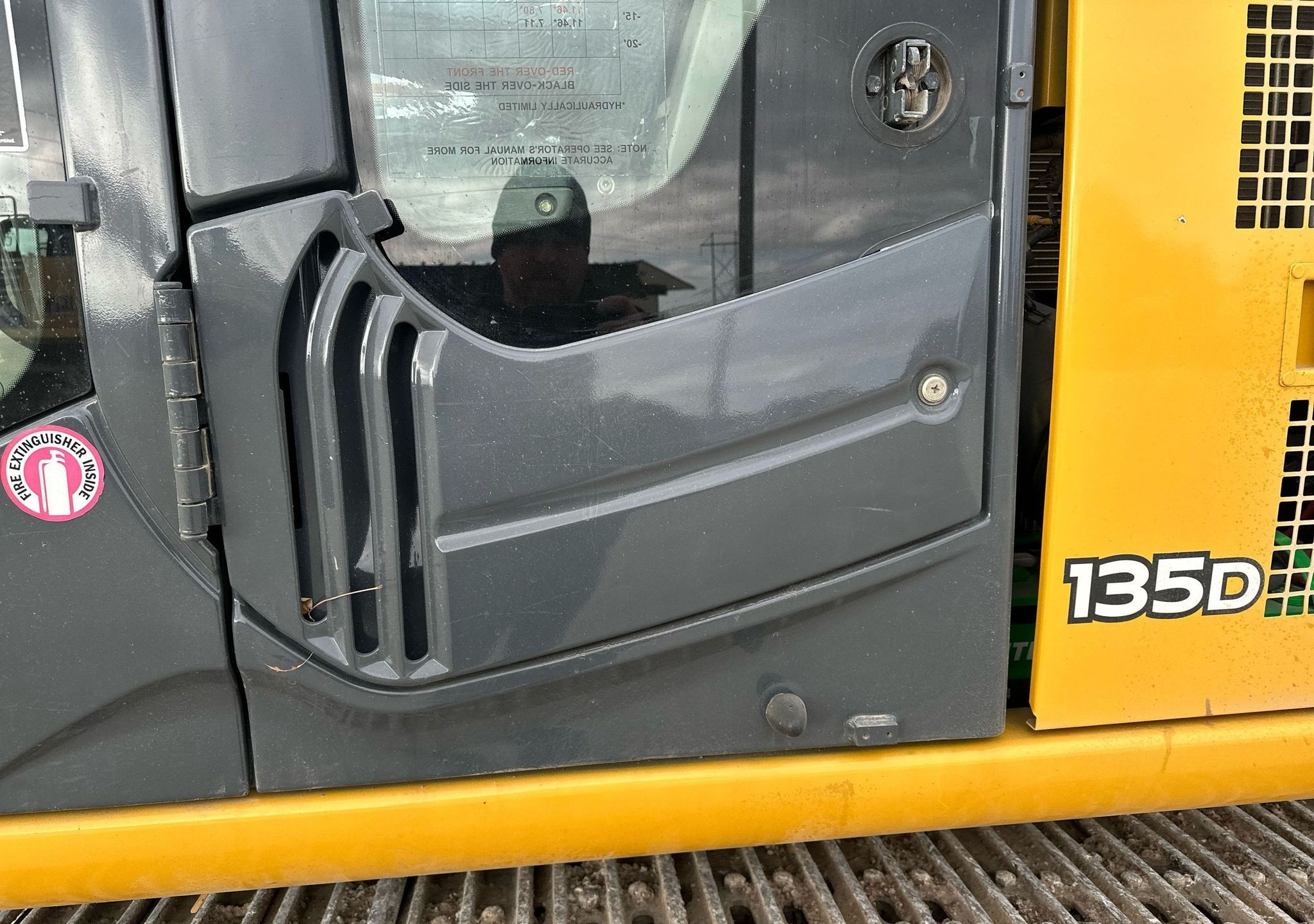 gallery 2012 John Deere FF135DX excavator