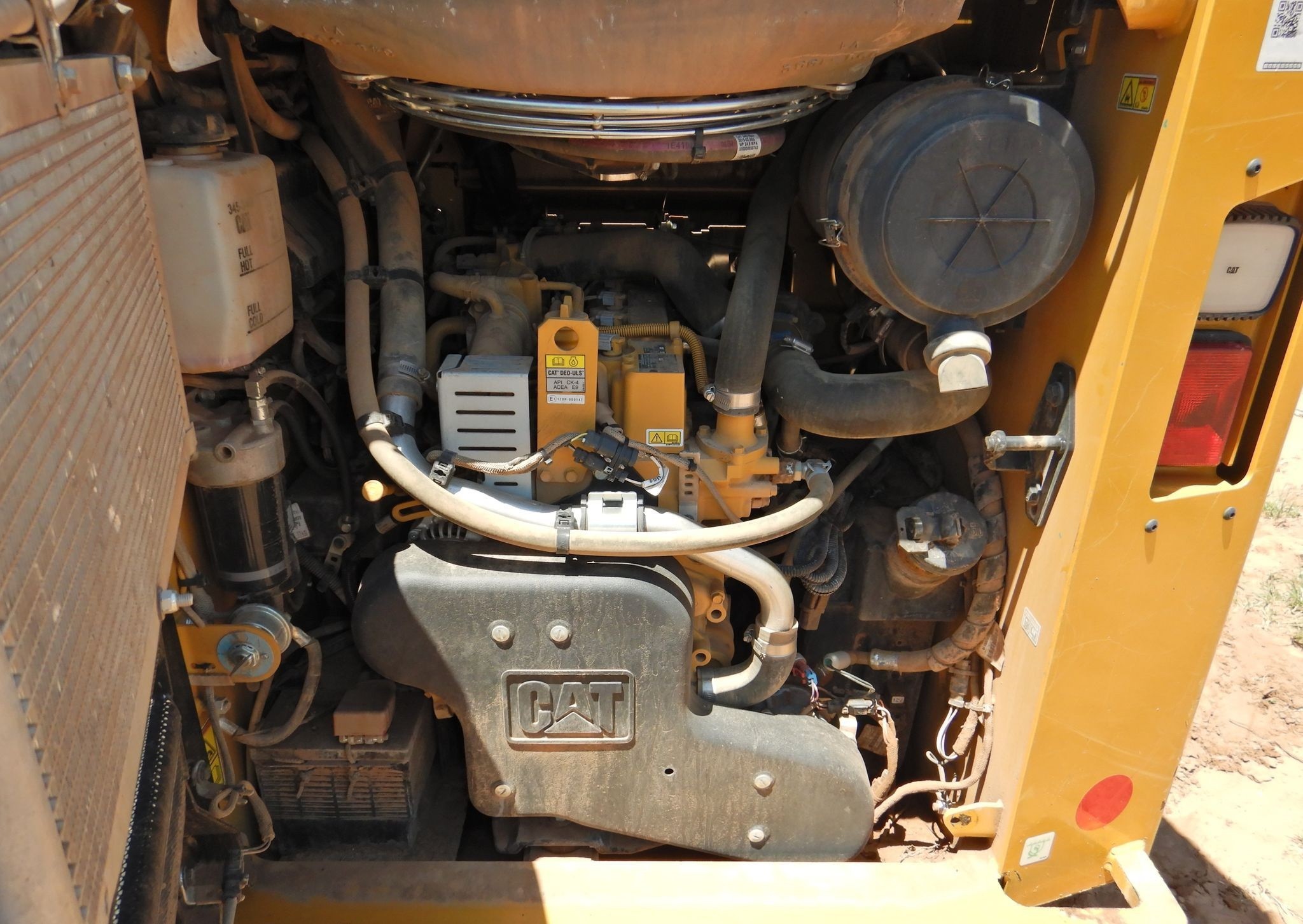 gallery 2019 Caterpillar 289D tracked skid steer loader