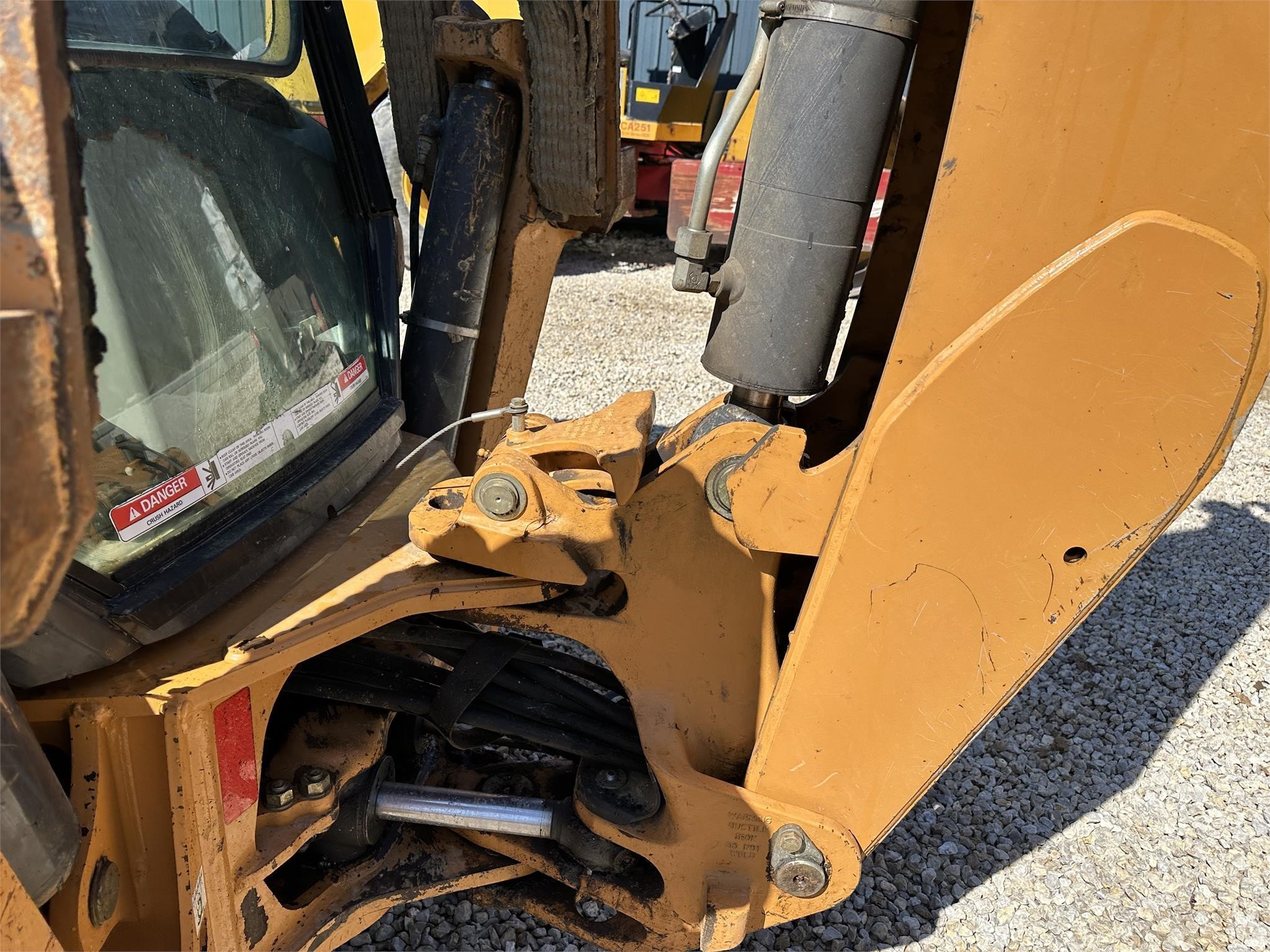gallery 2018 CASE 580SN Backhoe