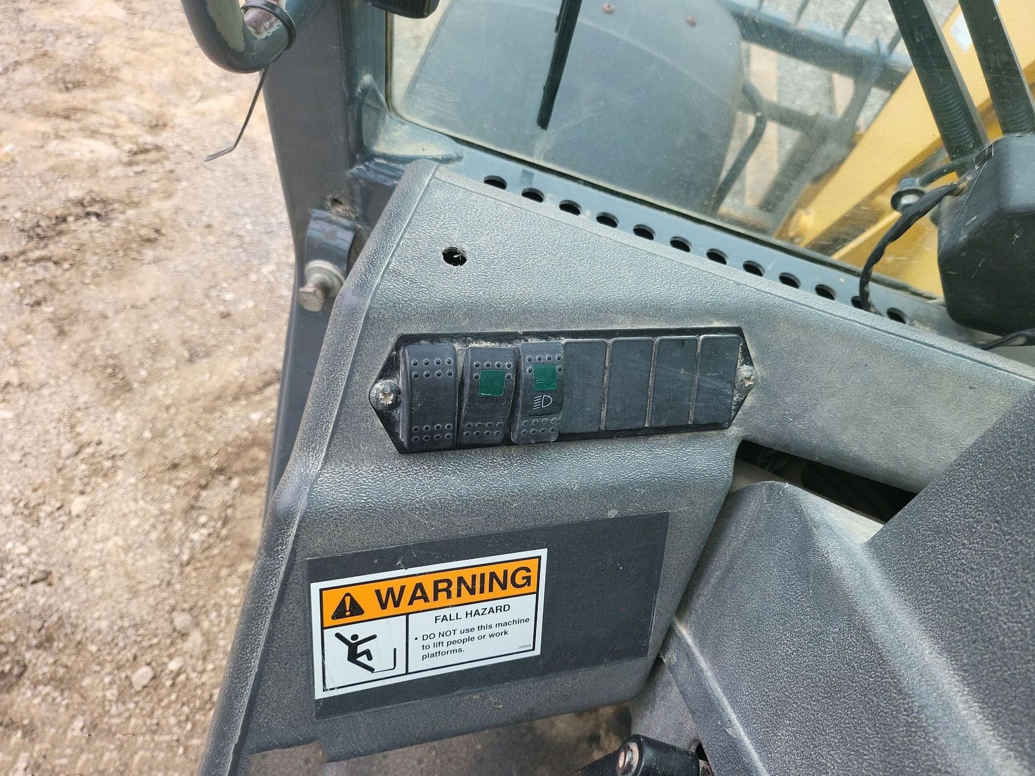 gallery 2017 Gehl DL1240 telehandler