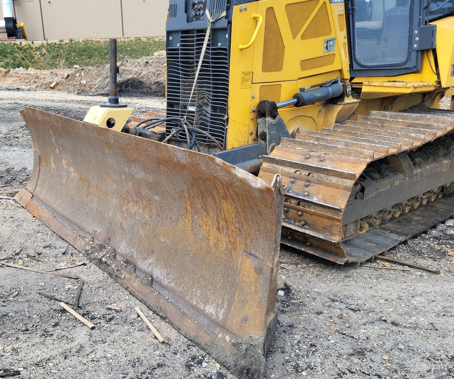 gallery 2015 John Deere 700K LGP dozer