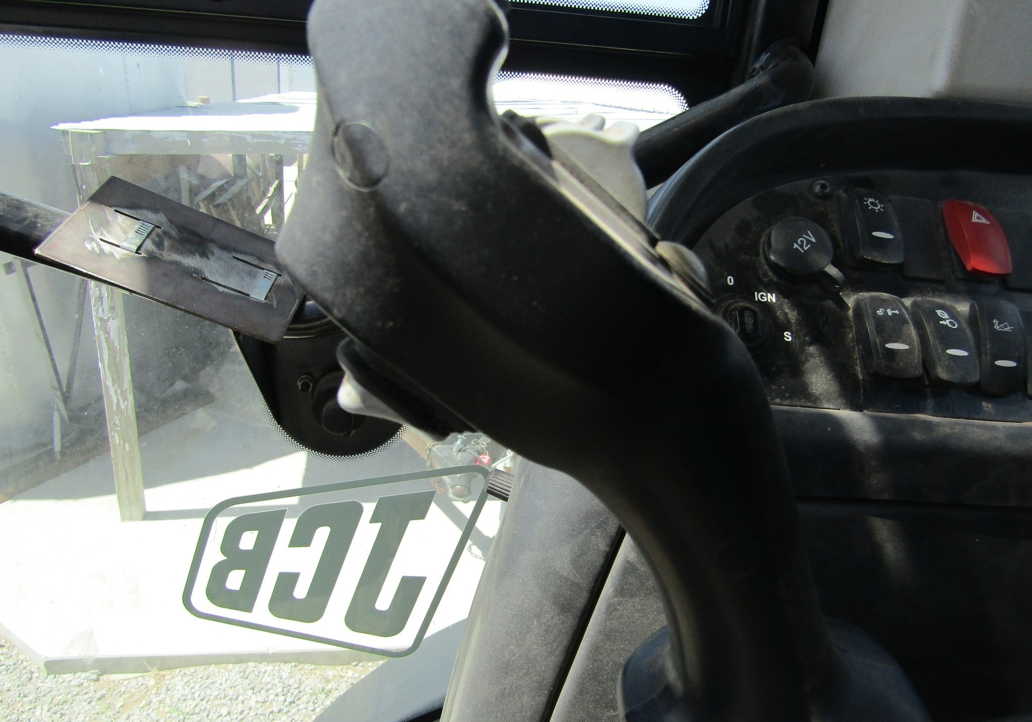 gallery 2013 JCB TM320 articulated telehandler