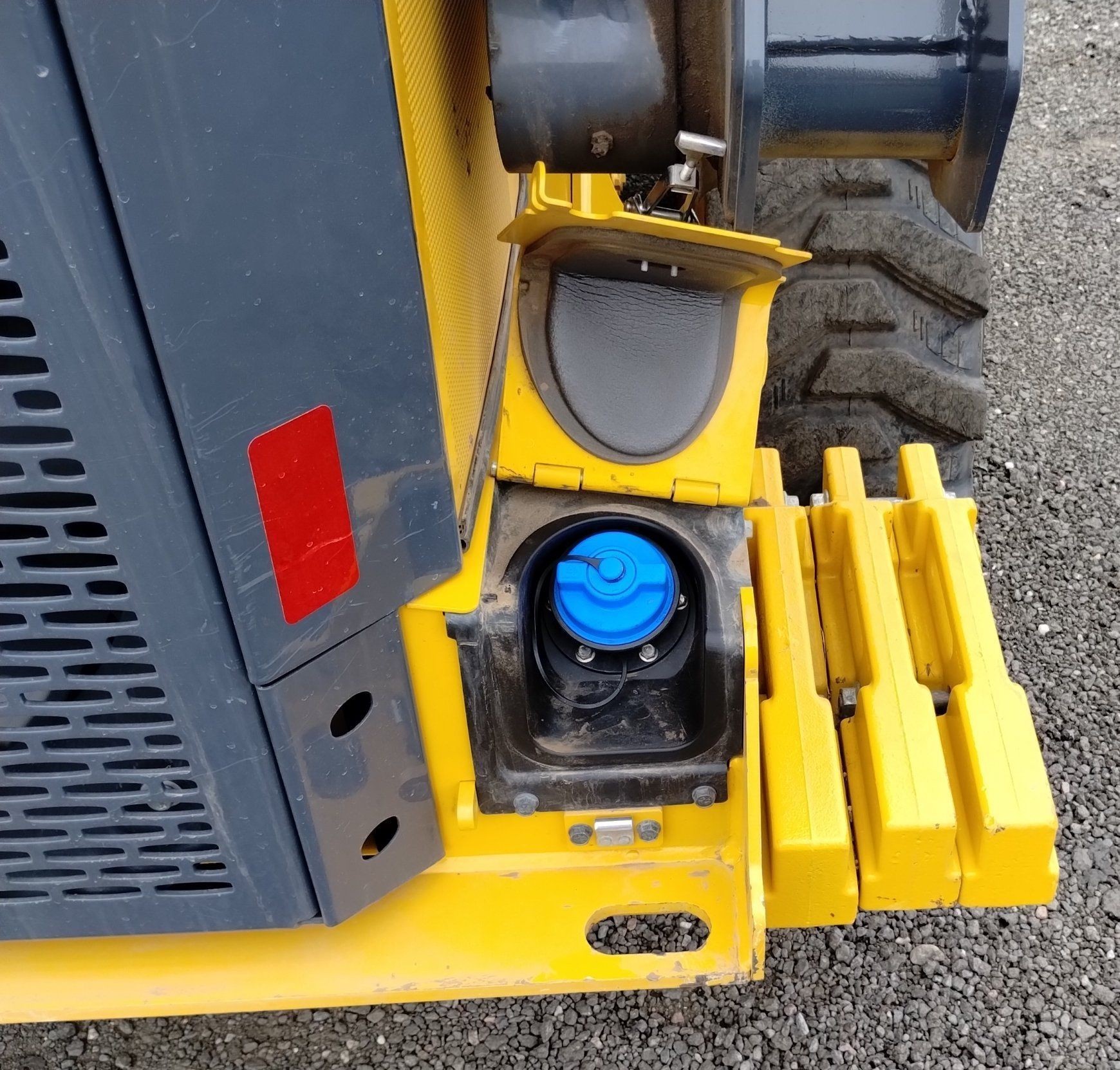 gallery 2022 John Deere 330G skid steer loader