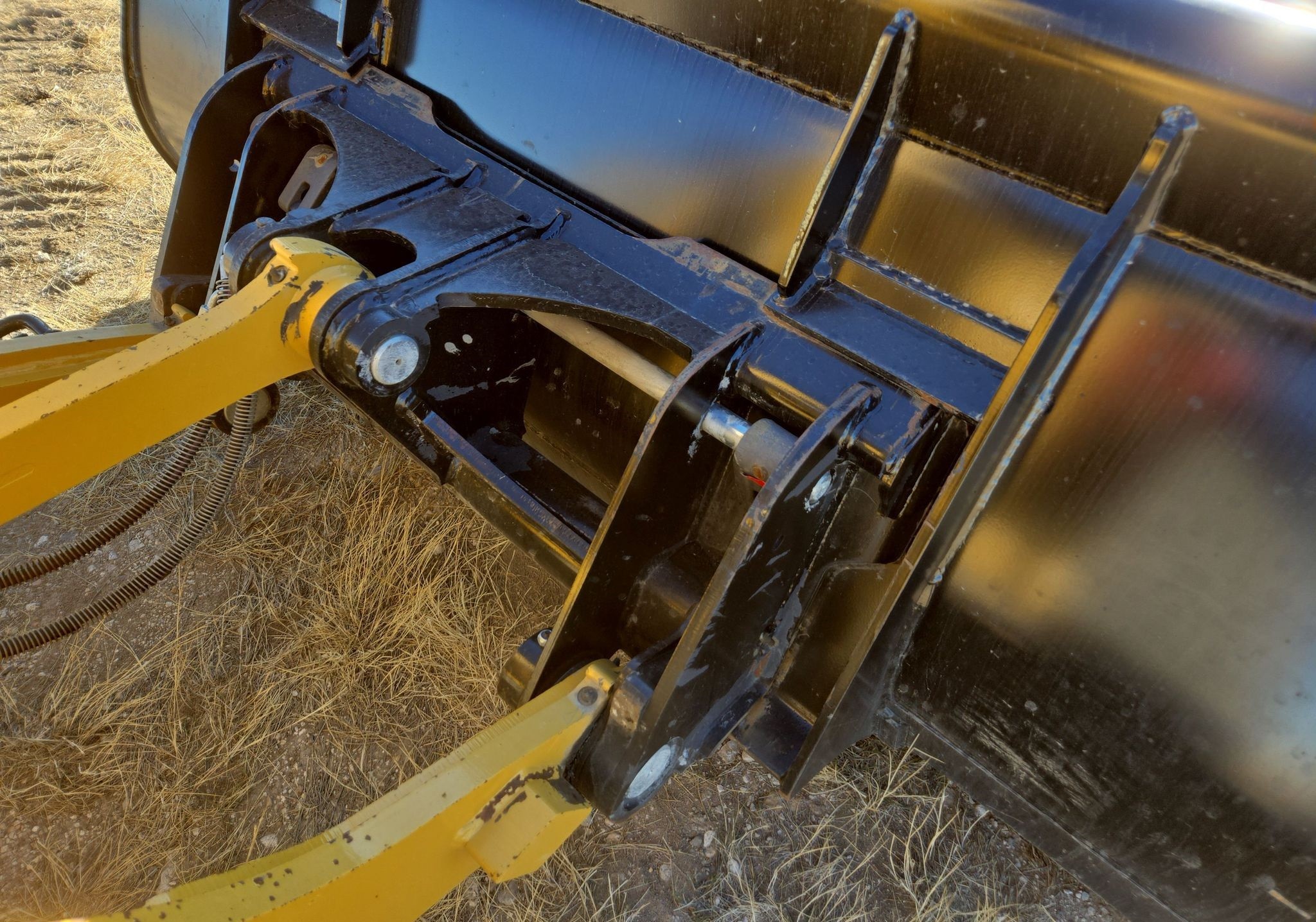 gallery 2022 Caterpillar 908M wheel loader