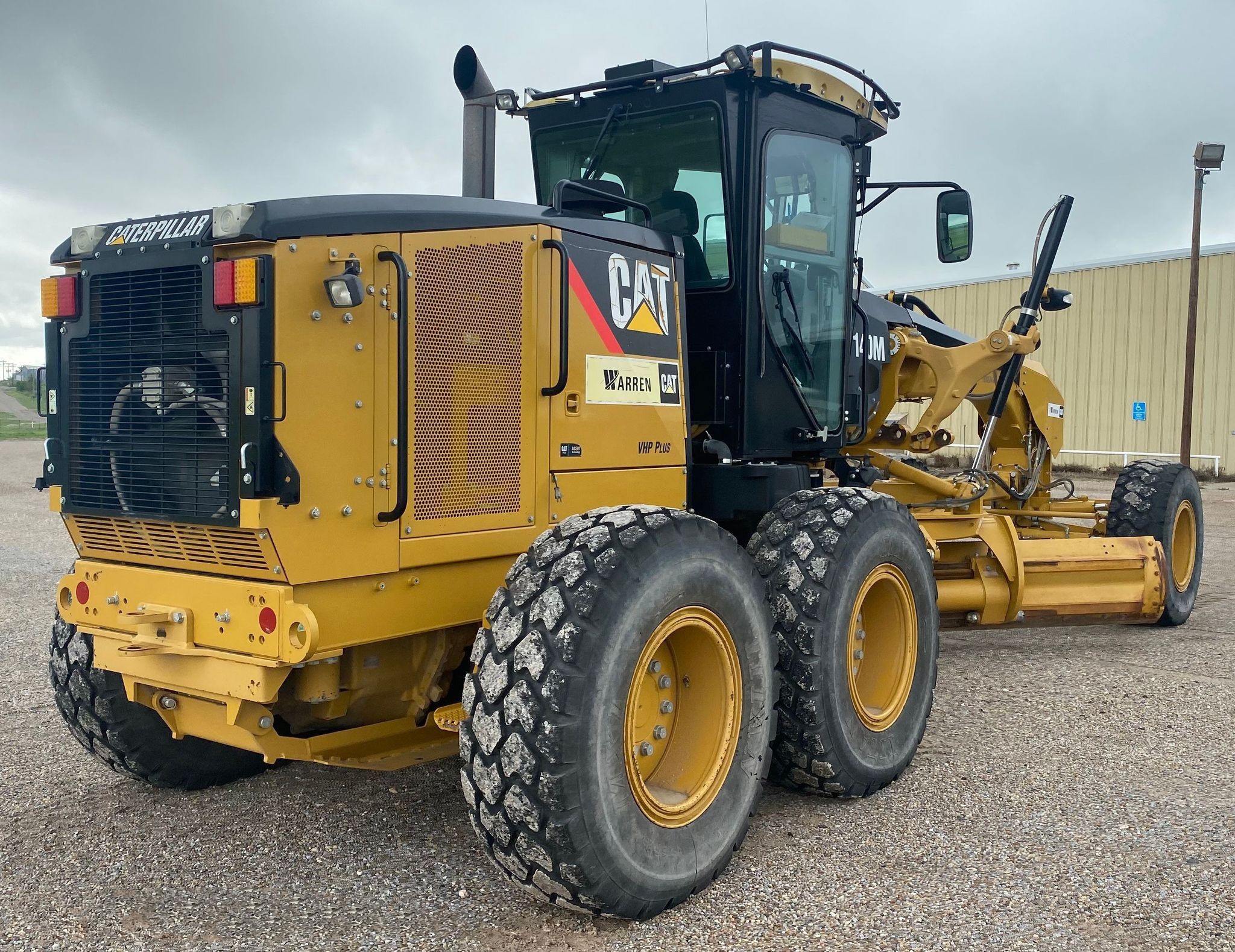 gallery 2010 Caterpillar 140M motor grader