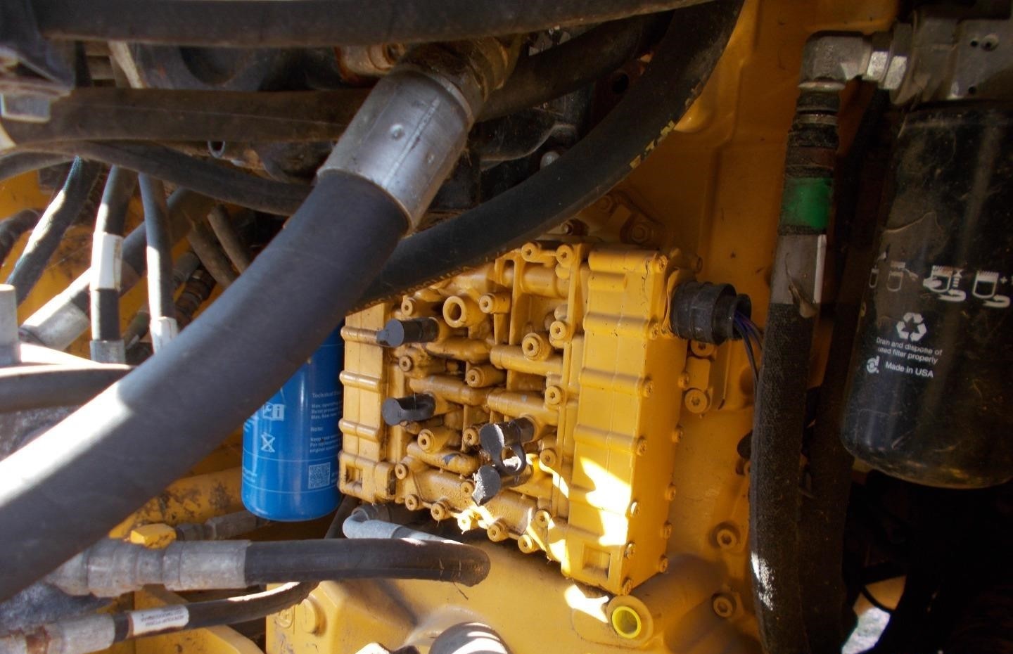 gallery 2015 John Deere 544K Wheel Loader
