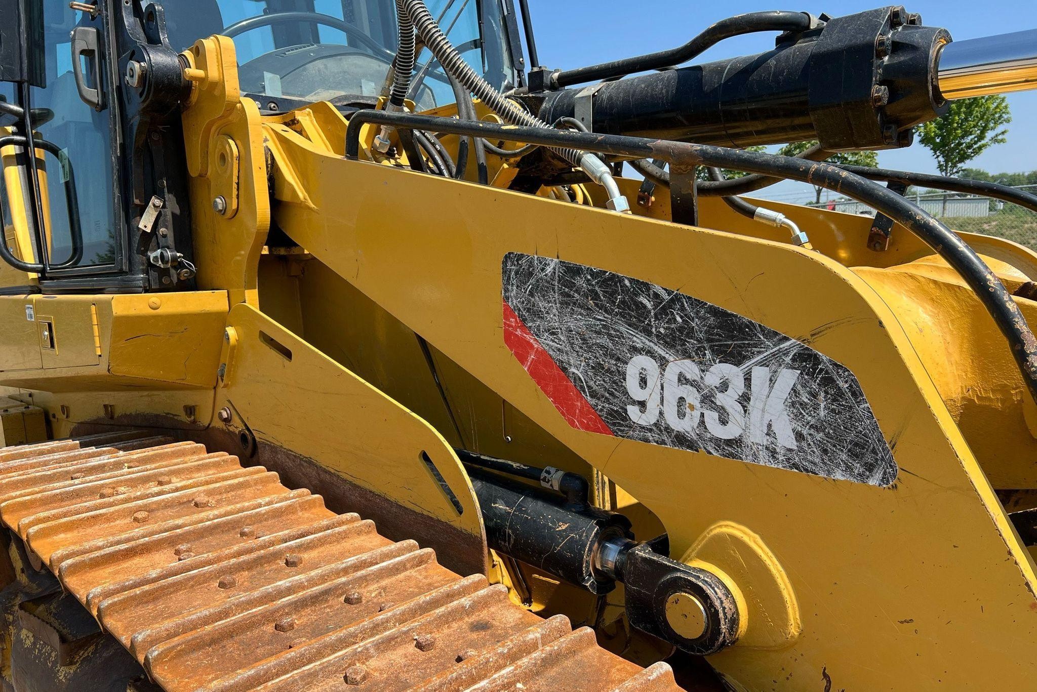 gallery 2016 Caterpillar 963K track loader