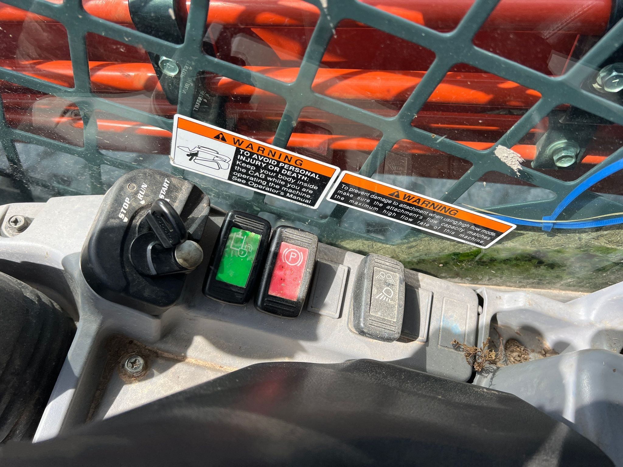 gallery 2021 Kubota SVL95-2s tracked skid steer loader