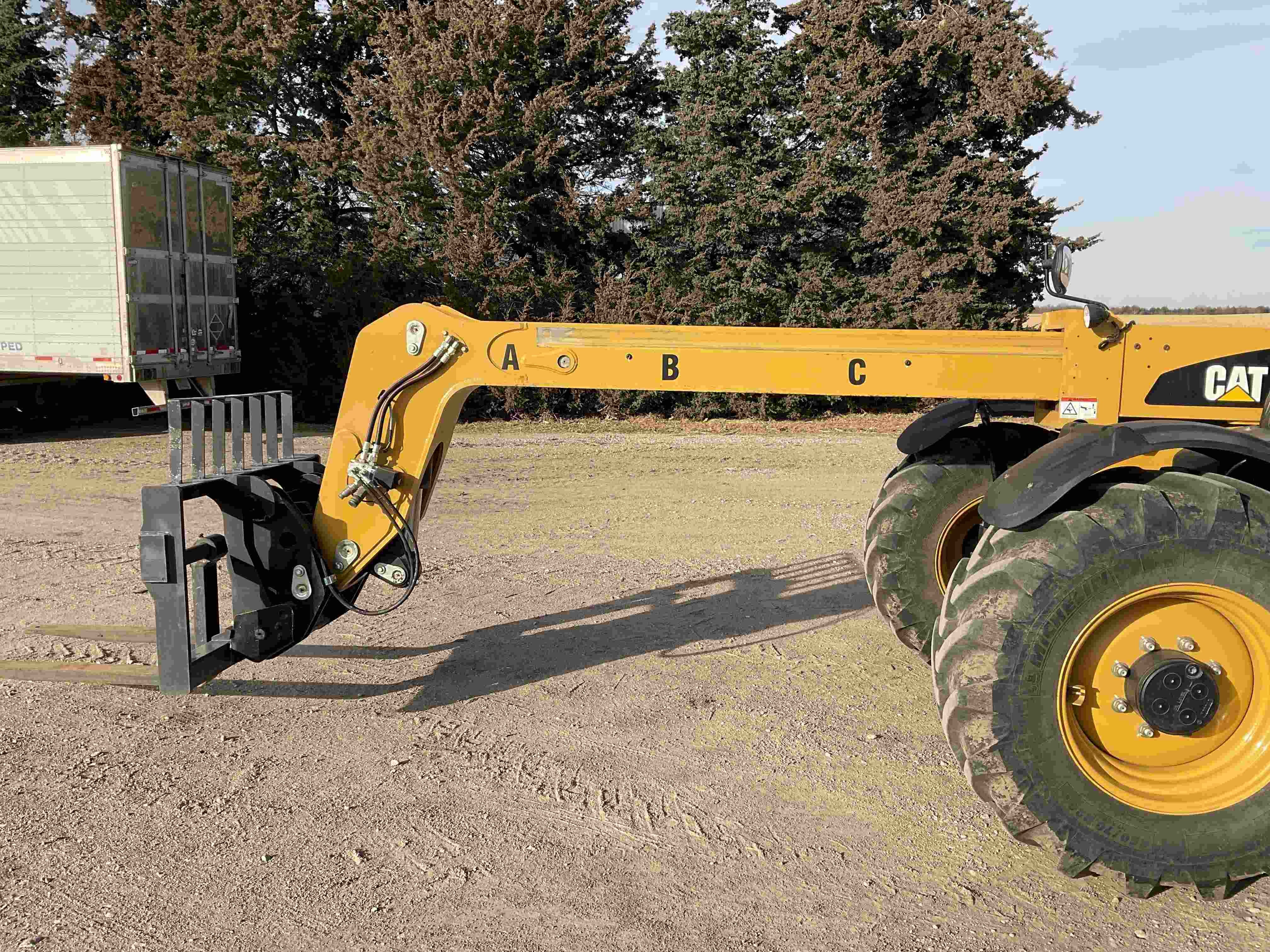 gallery 2012 Caterpillar TH406 4x4x4 Telehandler