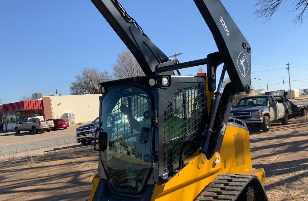 gallery 2021 John Deere 325G Skid Steer