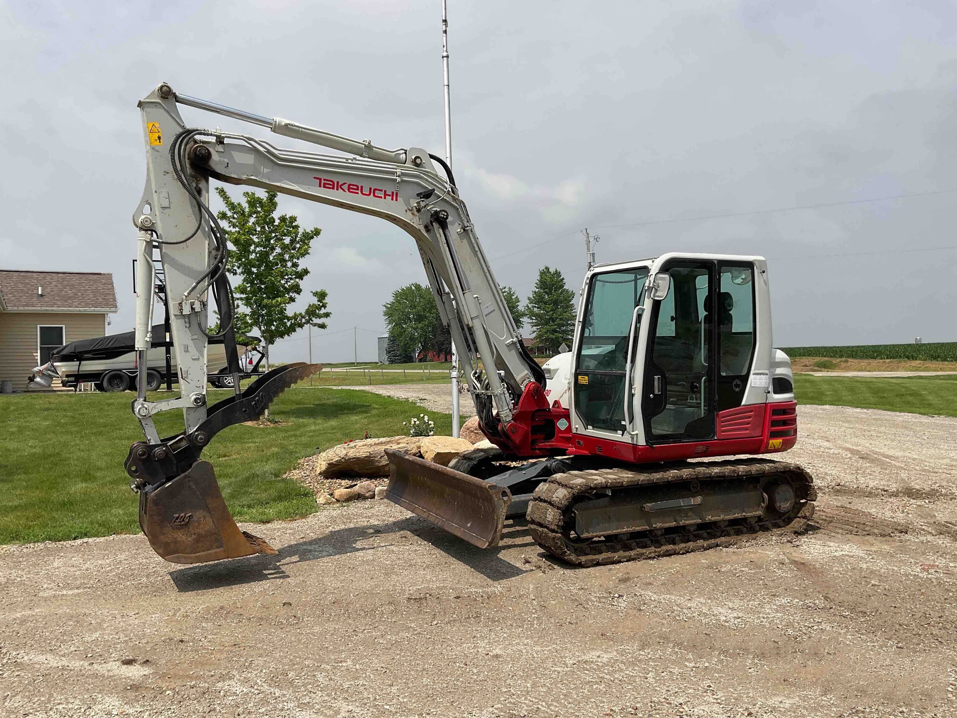 gallery 2017 Takeuchi TB290 Mini Excavator
