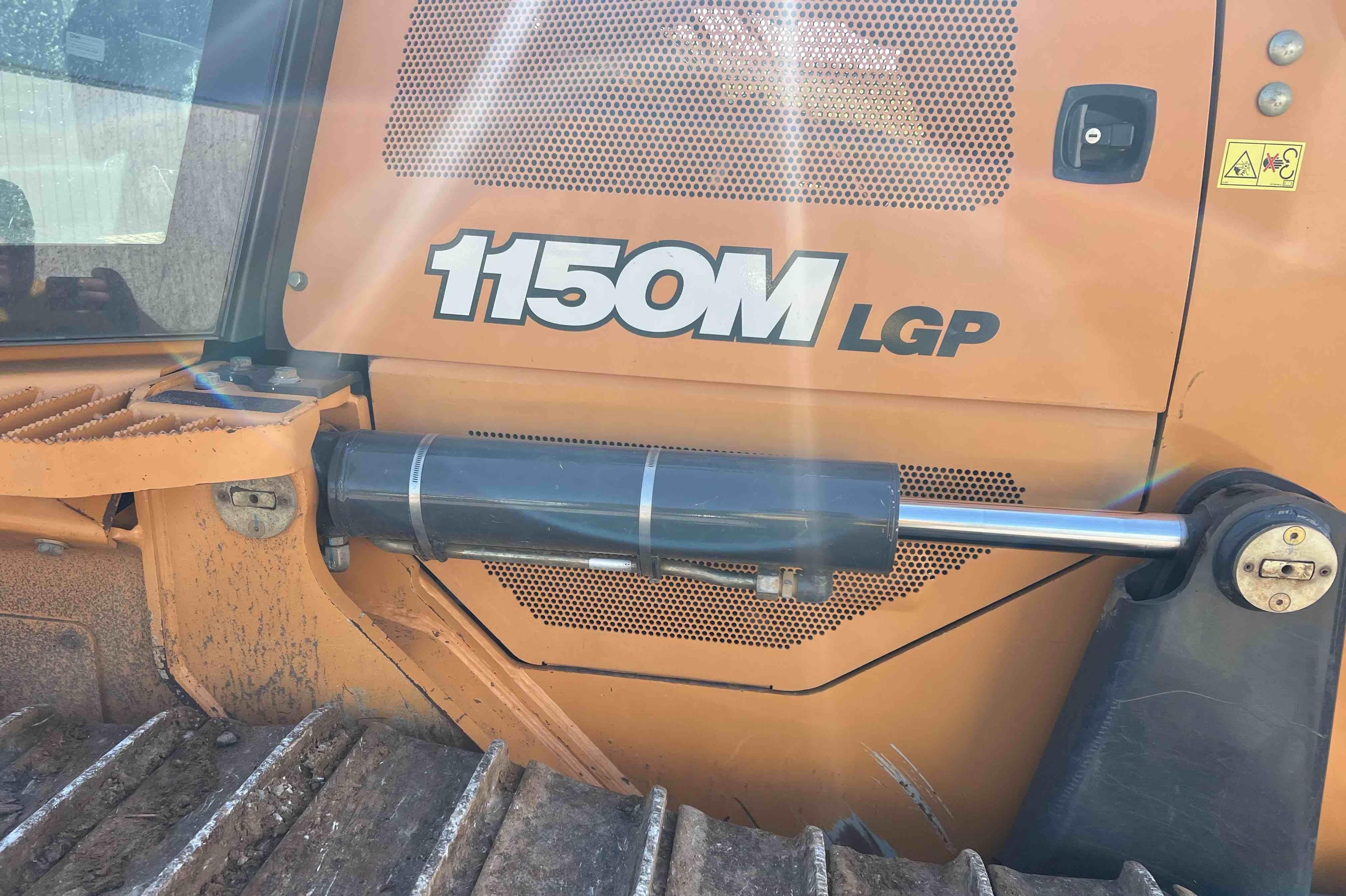 gallery 2017 Case 1150M LGP Crawler Dozer