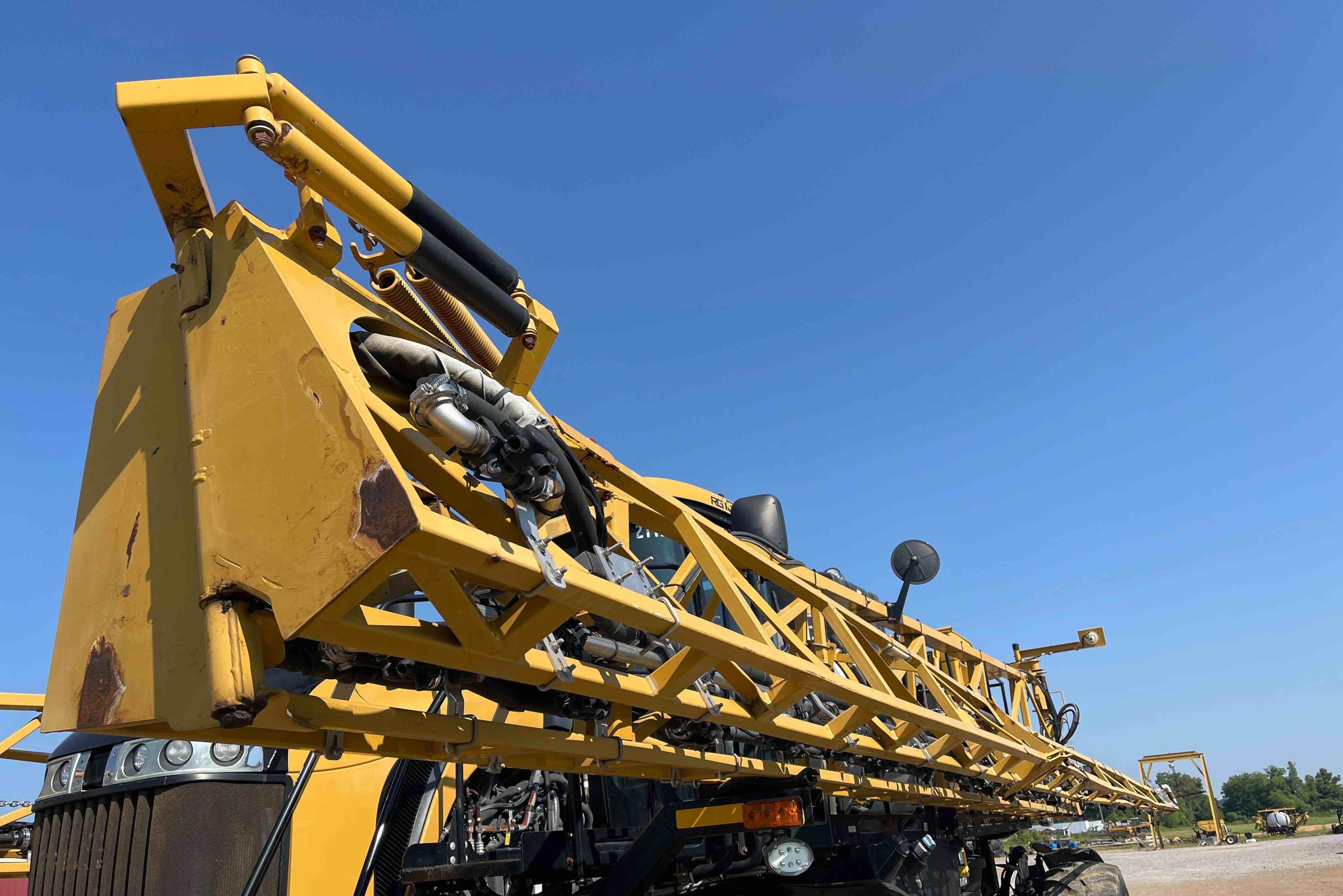 gallery 2019 RoGator RG1300C Self-Propelled Sprayer