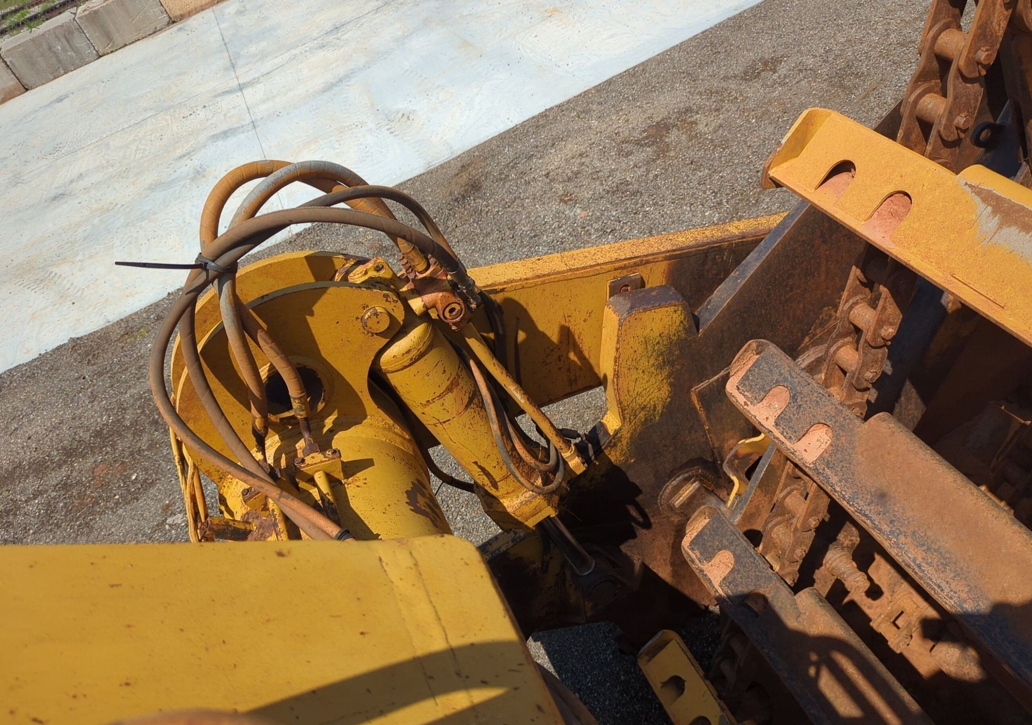 gallery 1995 Caterpillar 623F Elevating Scraper