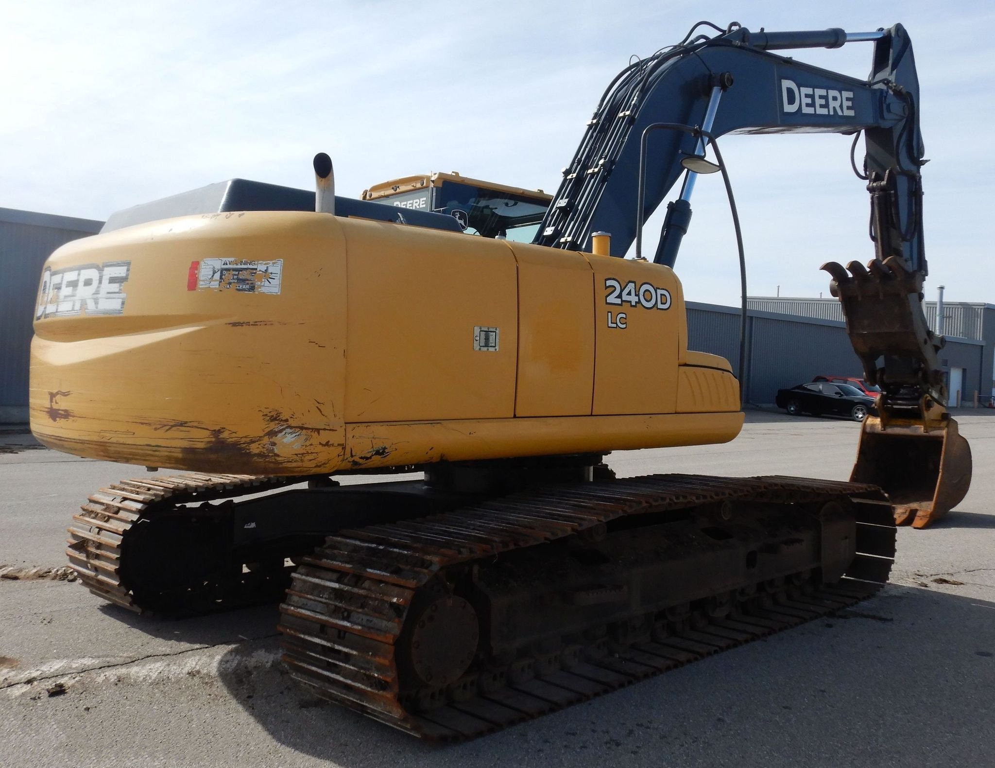 gallery 2011 John Deere 240DLC excavator