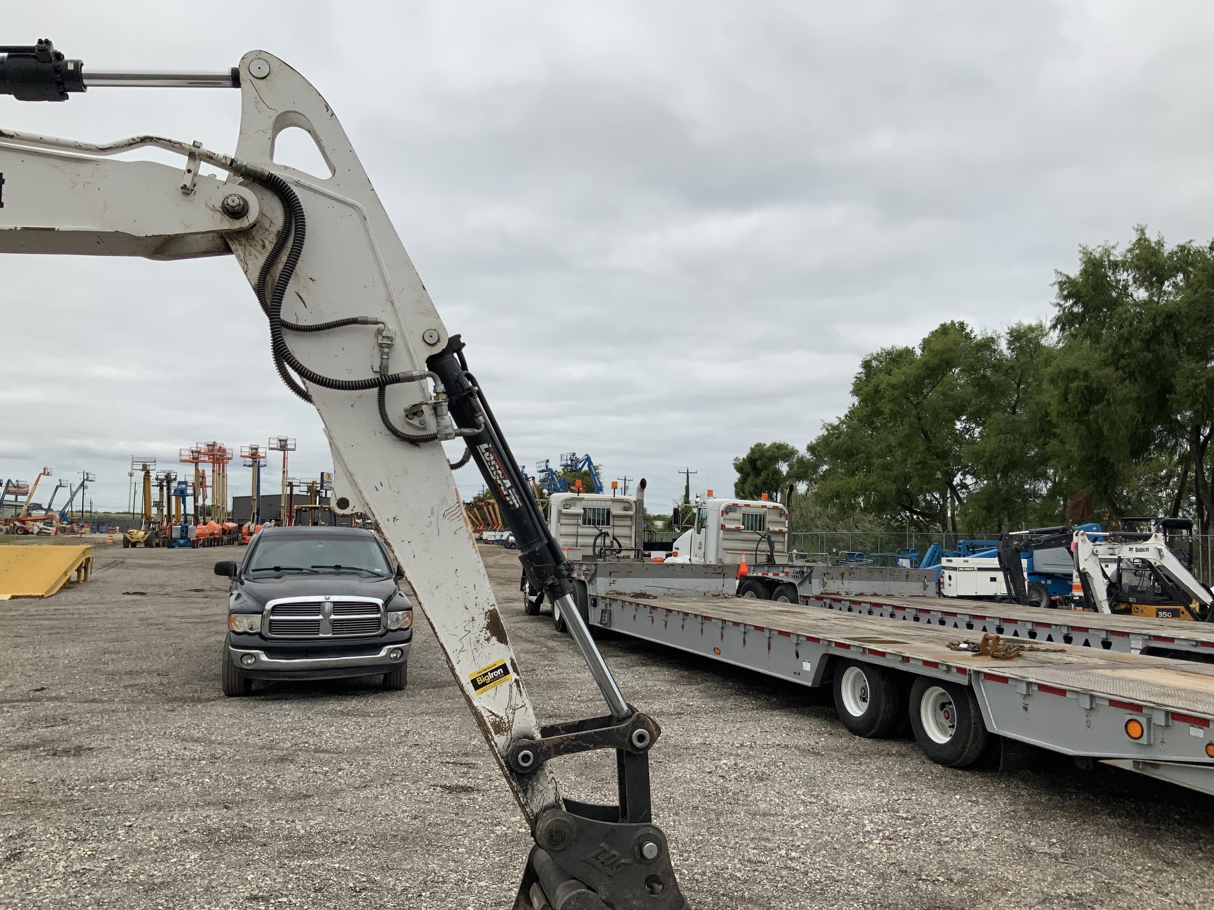 gallery 2014 Bobcat E85 Mini Excavator