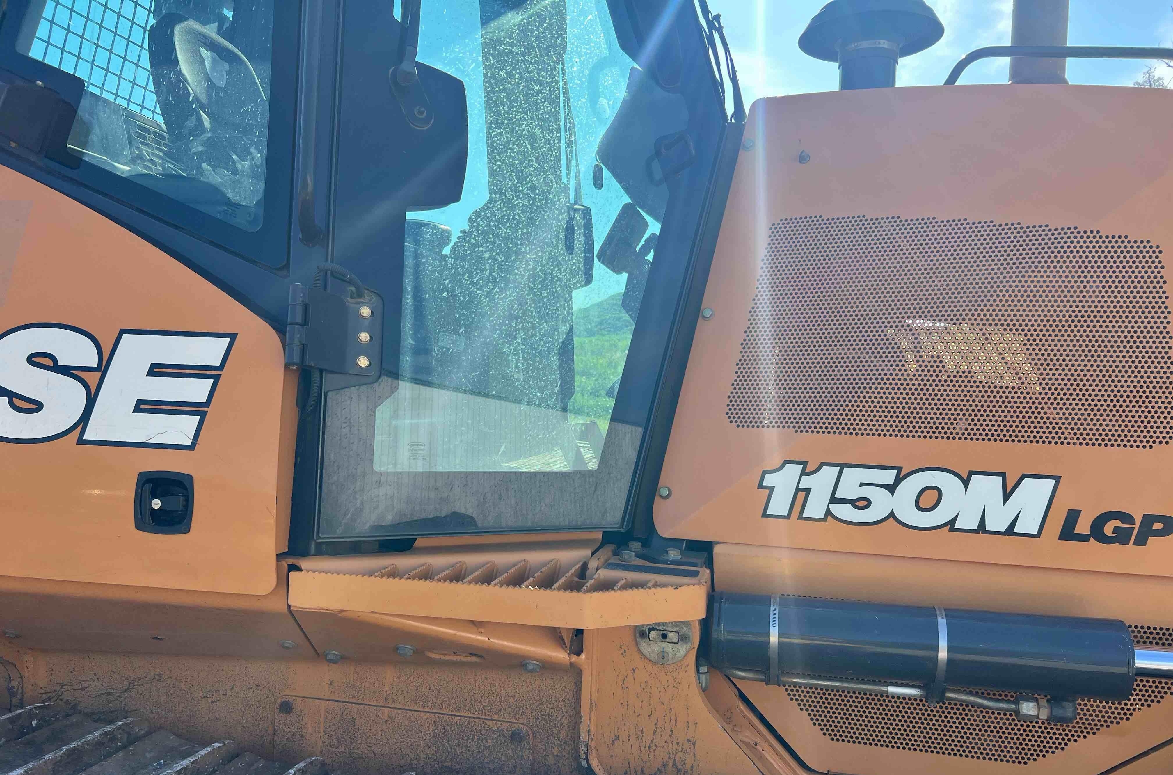 gallery 2017 Case 1150M LGP Crawler Dozer
