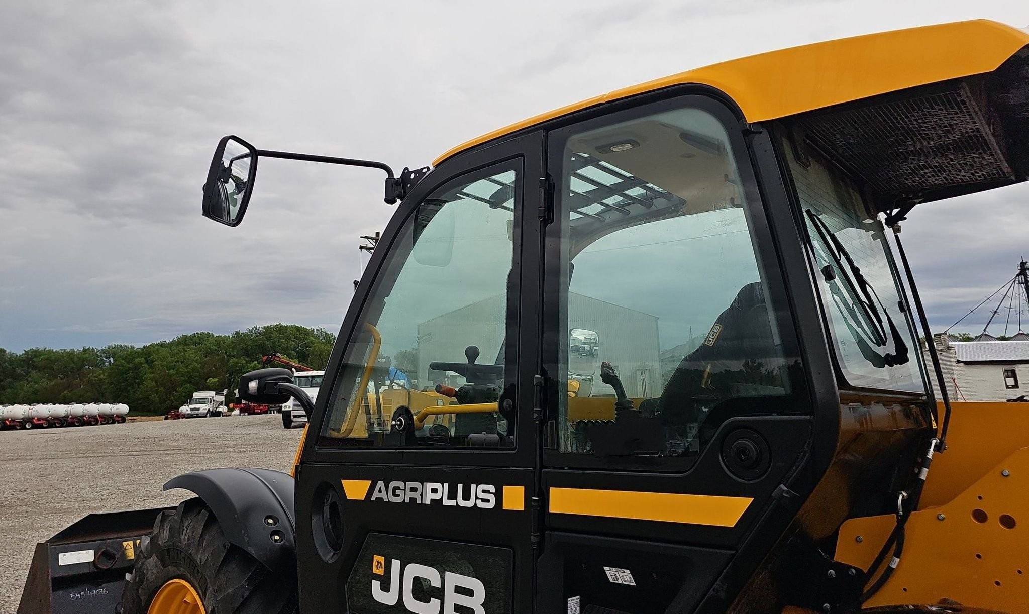 gallery 2023 JCB 542-70AG telehandler