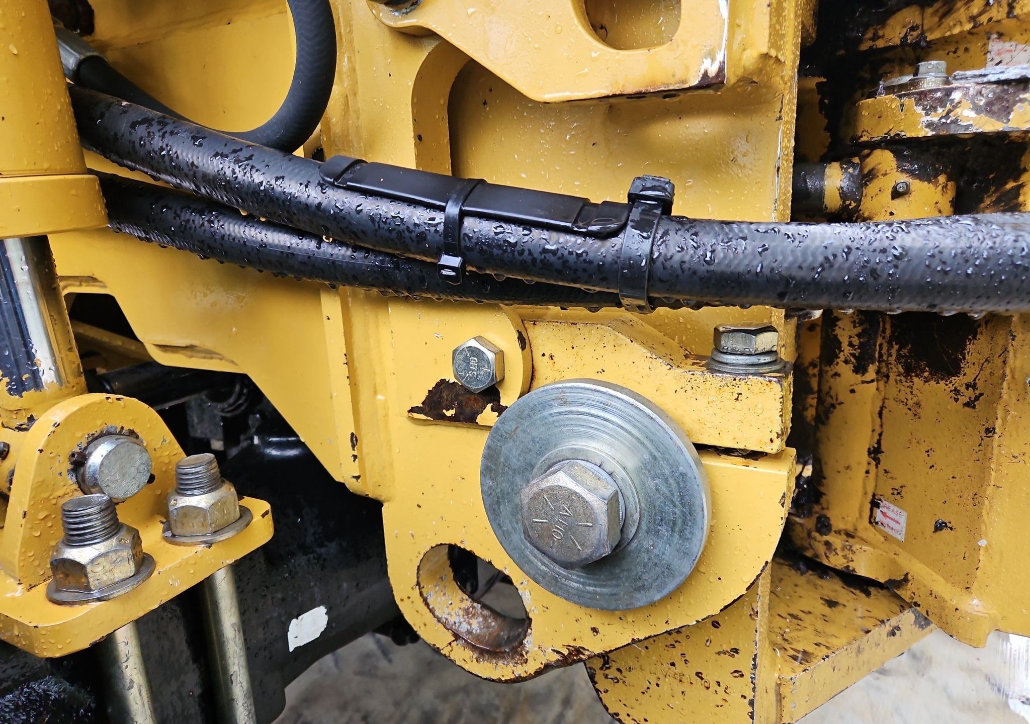 gallery 2014 Vermeer RTX1250 cable plow