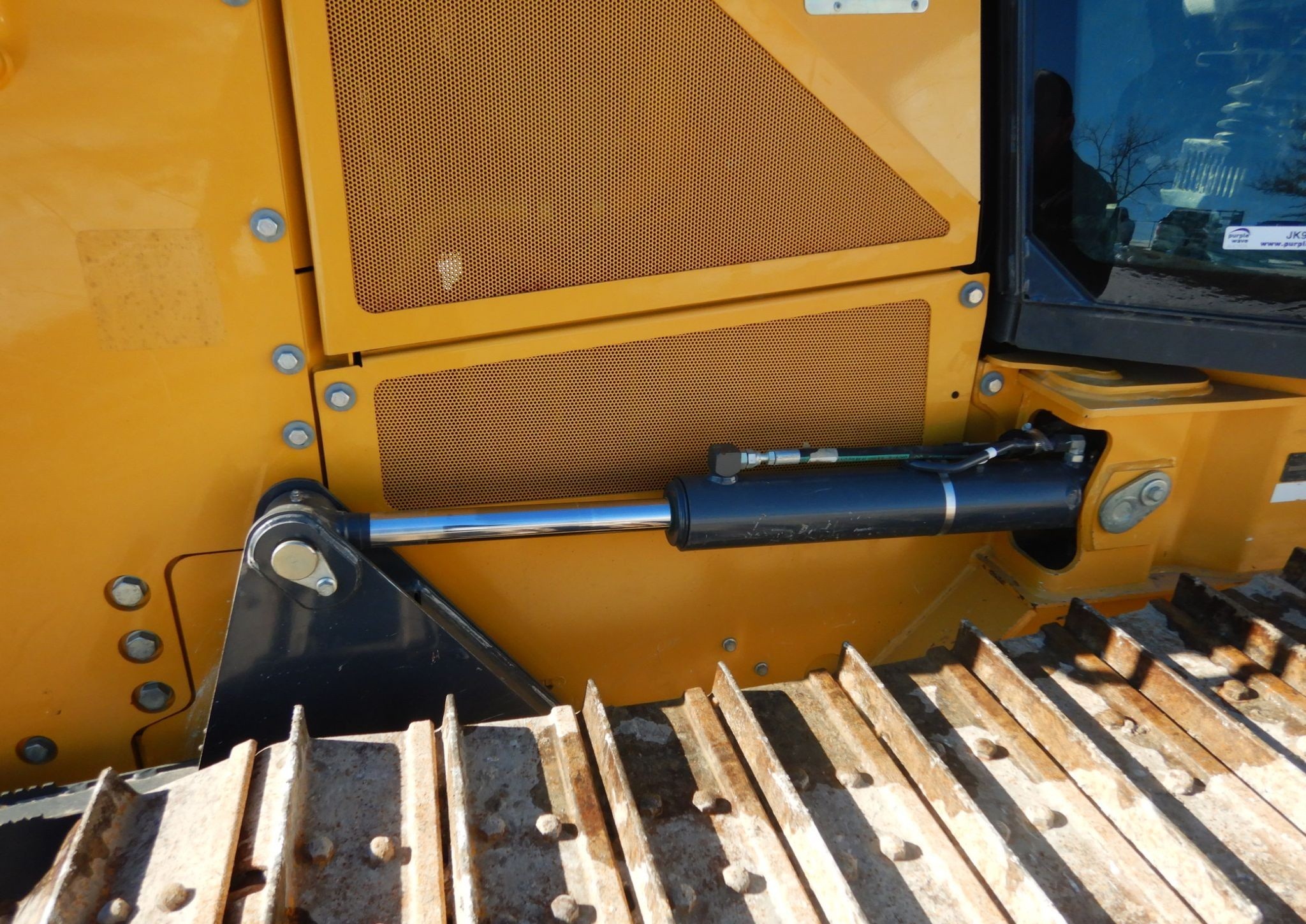 gallery 2015 John Deere 550K XLT dozer