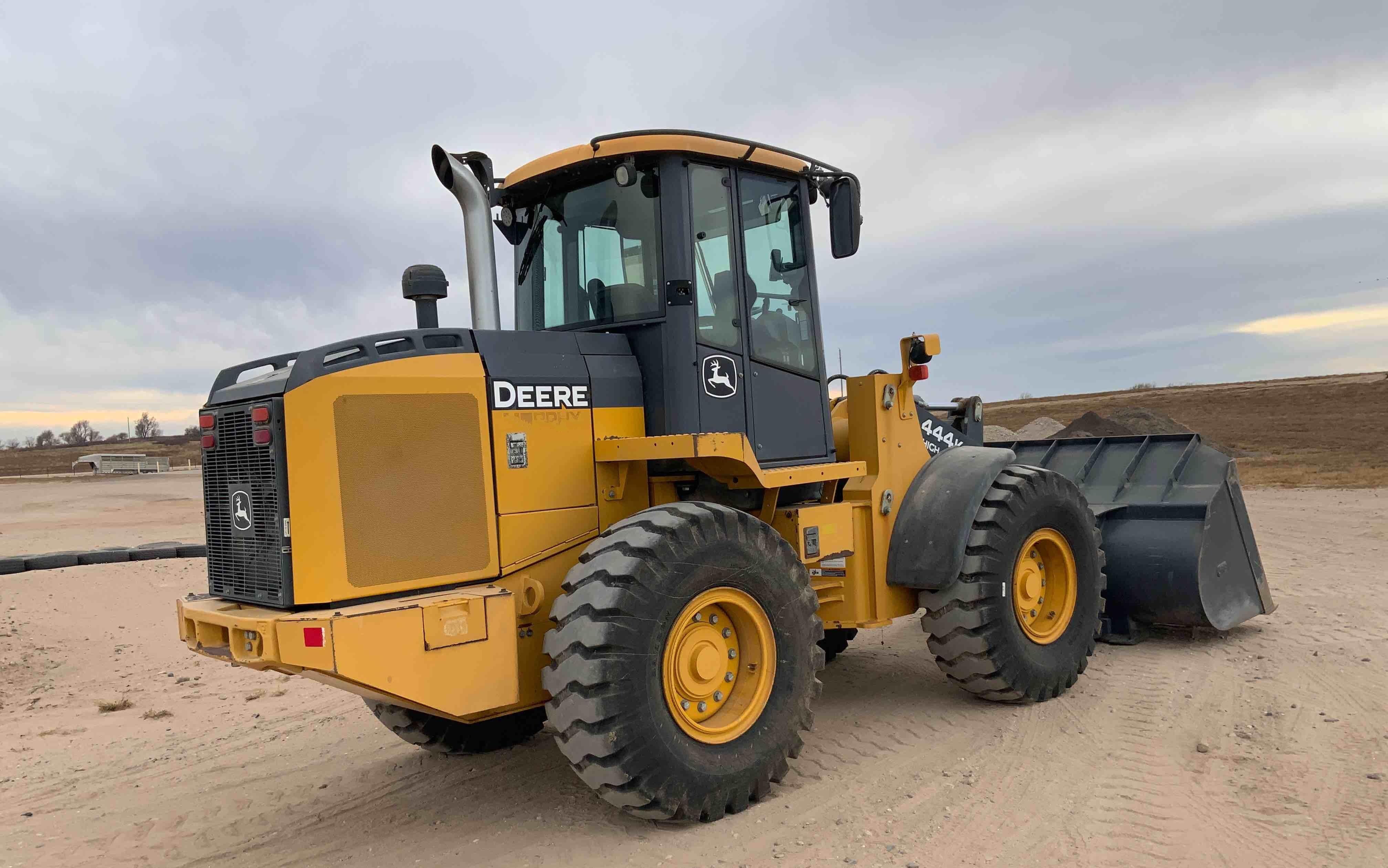 gallery John Deere 444K High Lift Wheel Loader