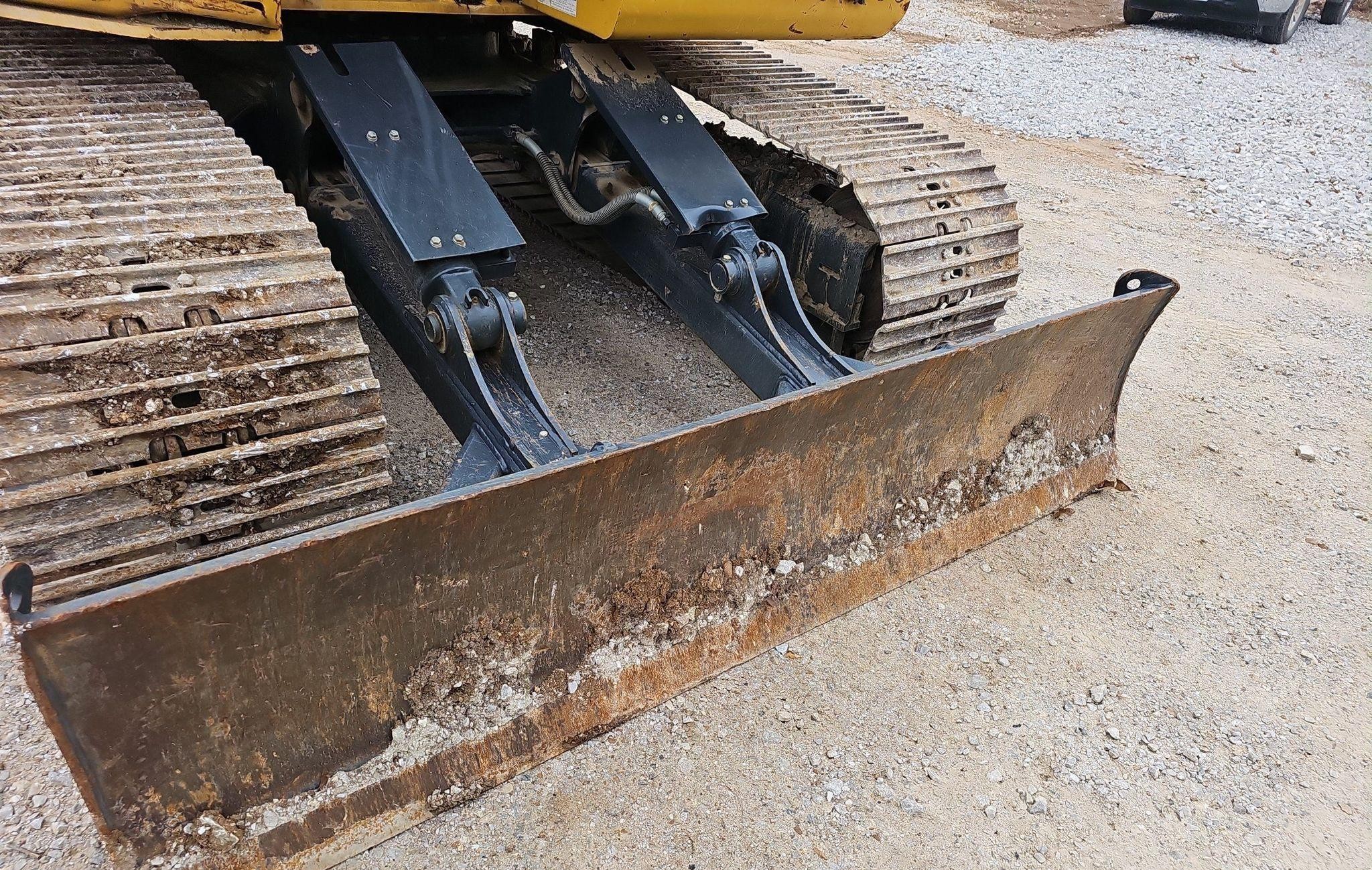 gallery 2018 Kobelco SK140SRLC-5 Excavator