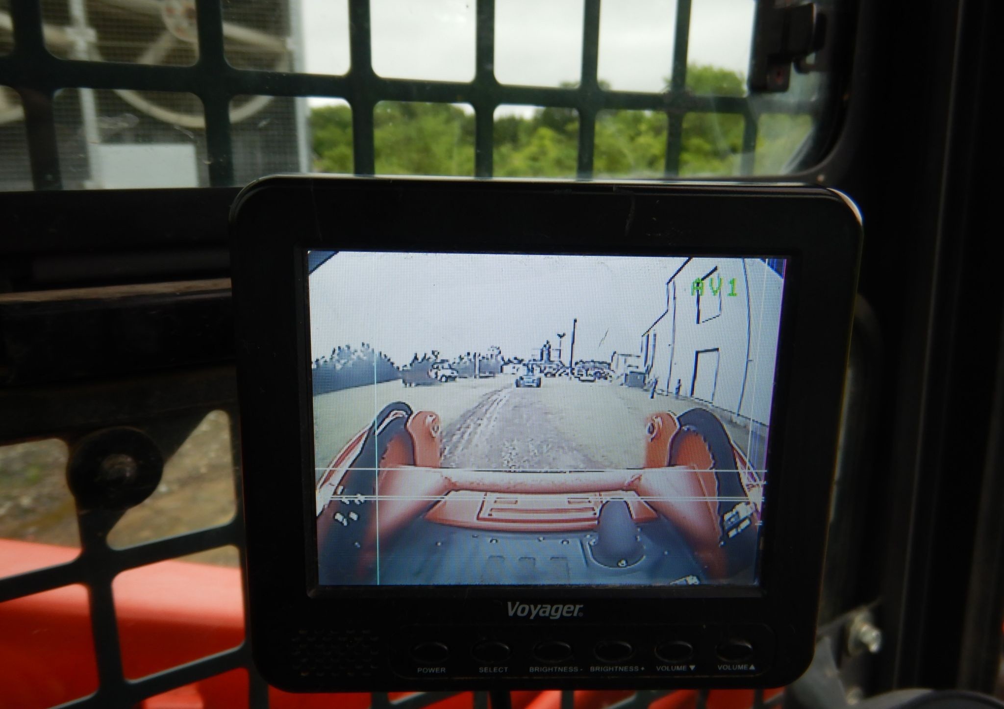 gallery 2017 Kubota SVL 95-2S skid steer loader