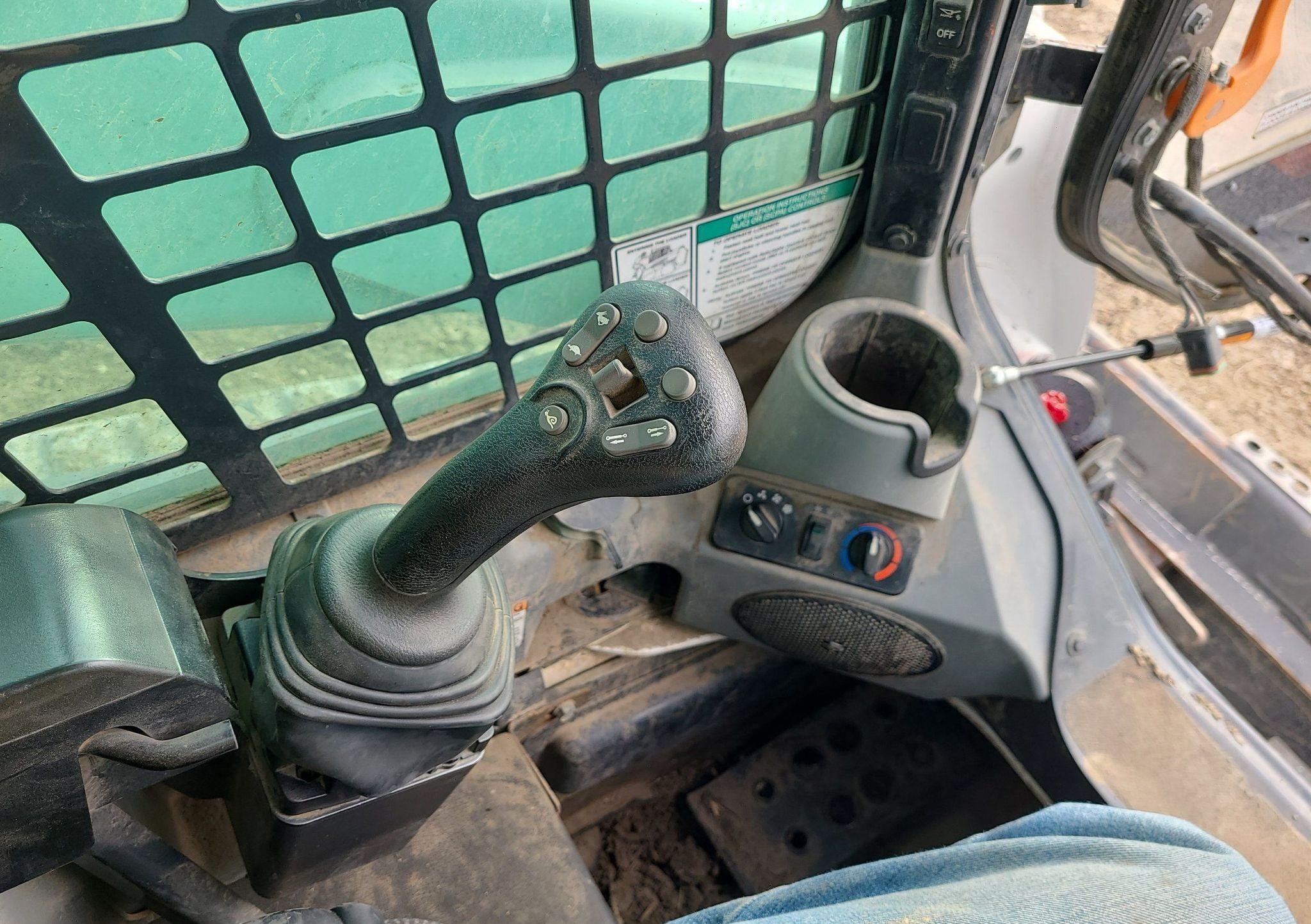 gallery 2019 Bobcat T770 tracked skid steer loader
