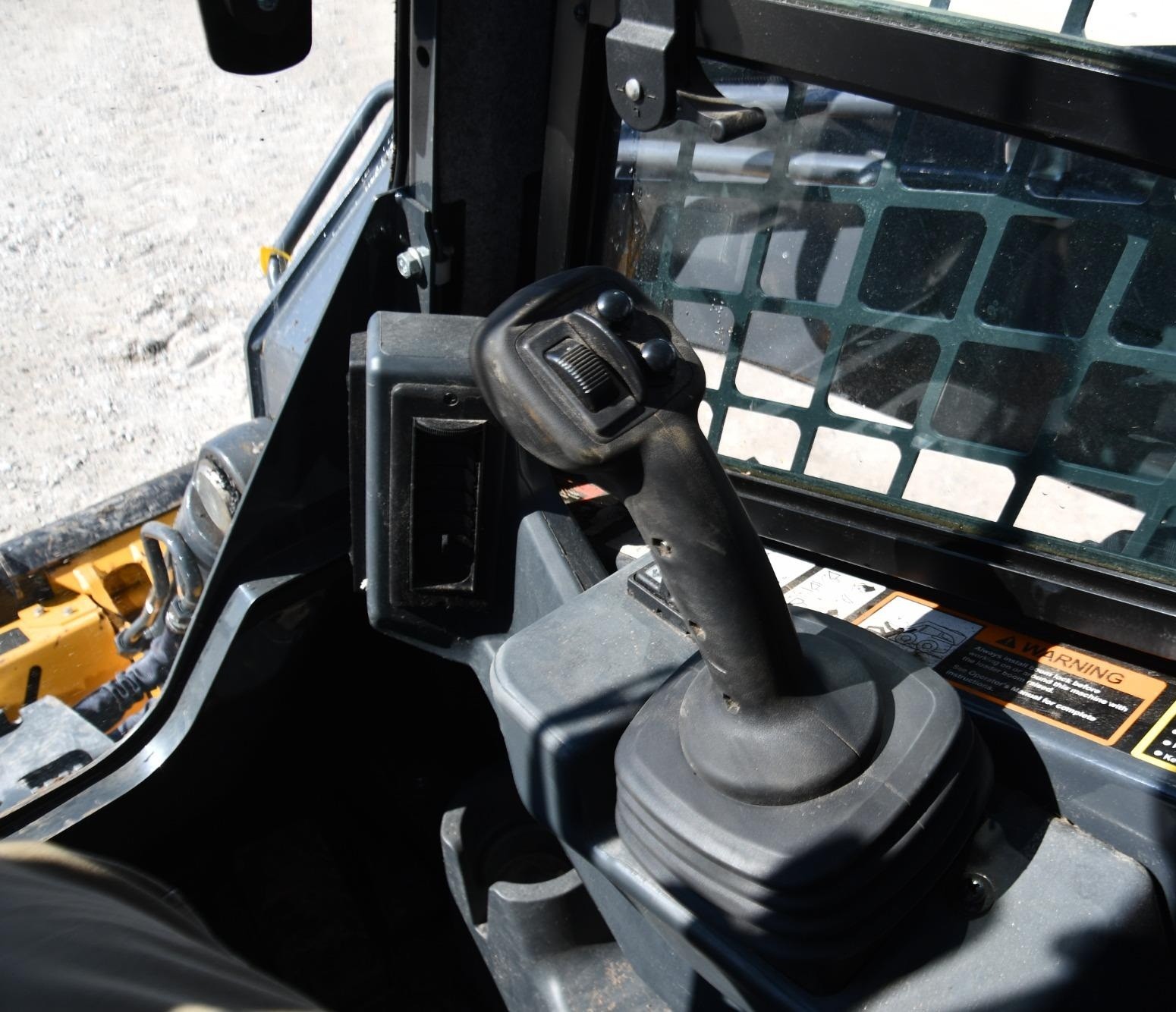 gallery 2022 JohnDeere 333G compact track loader