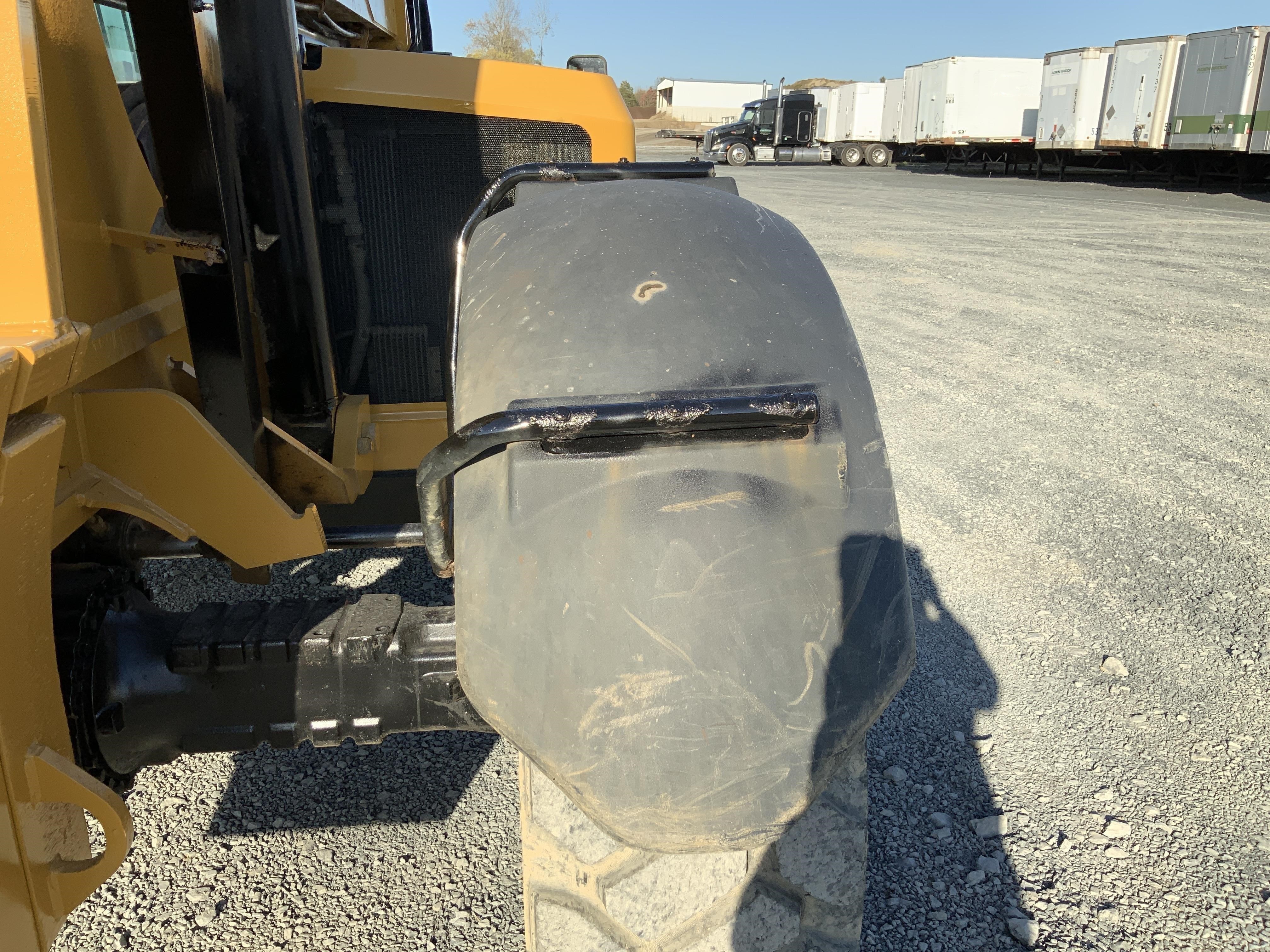 gallery 2013 Caterpillar TL1055C Telehandler