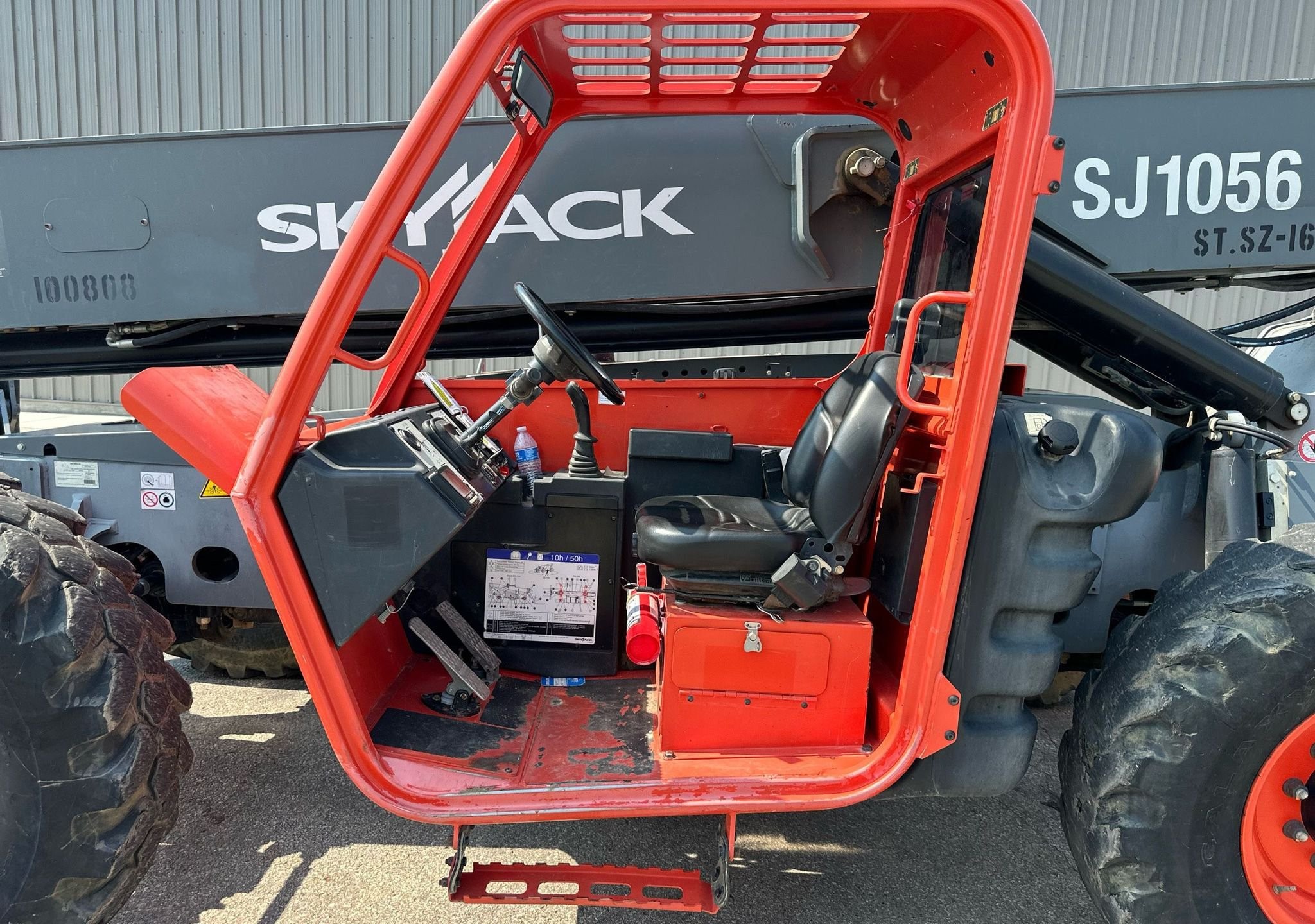 gallery 2018 Skyjack SJ1056 TH telehandler