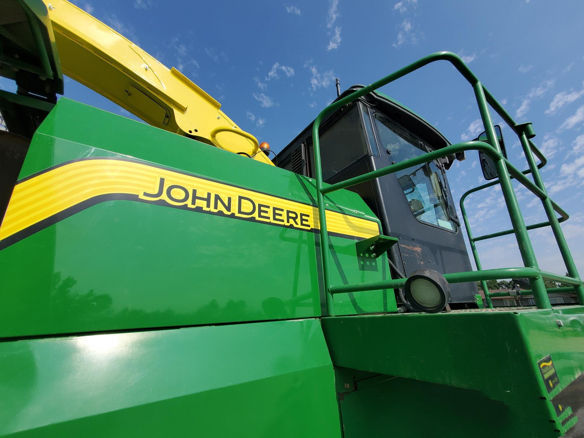 gallery 2015 John Deere 7980 Self-Propelled Forage Harvester