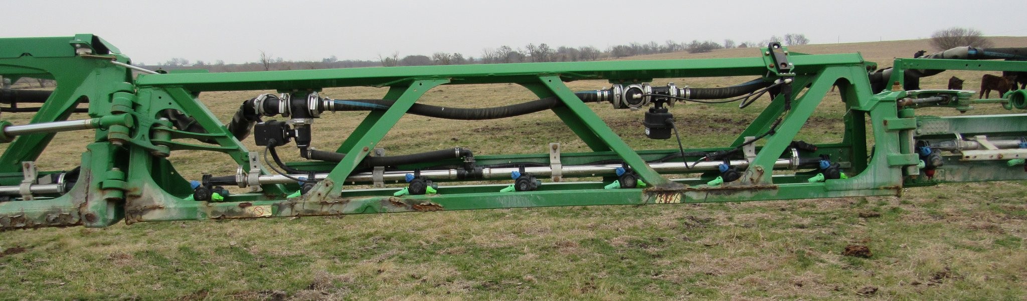 gallery 2014 John Deere R4038 self-propelled sprayer
