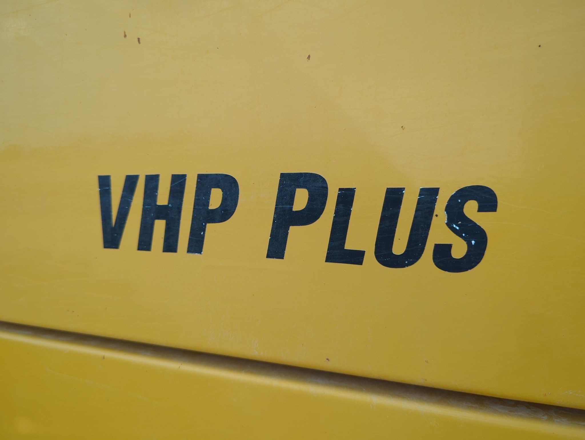 gallery 2013 Caterpillar 12M2 VHP Plus motor grader