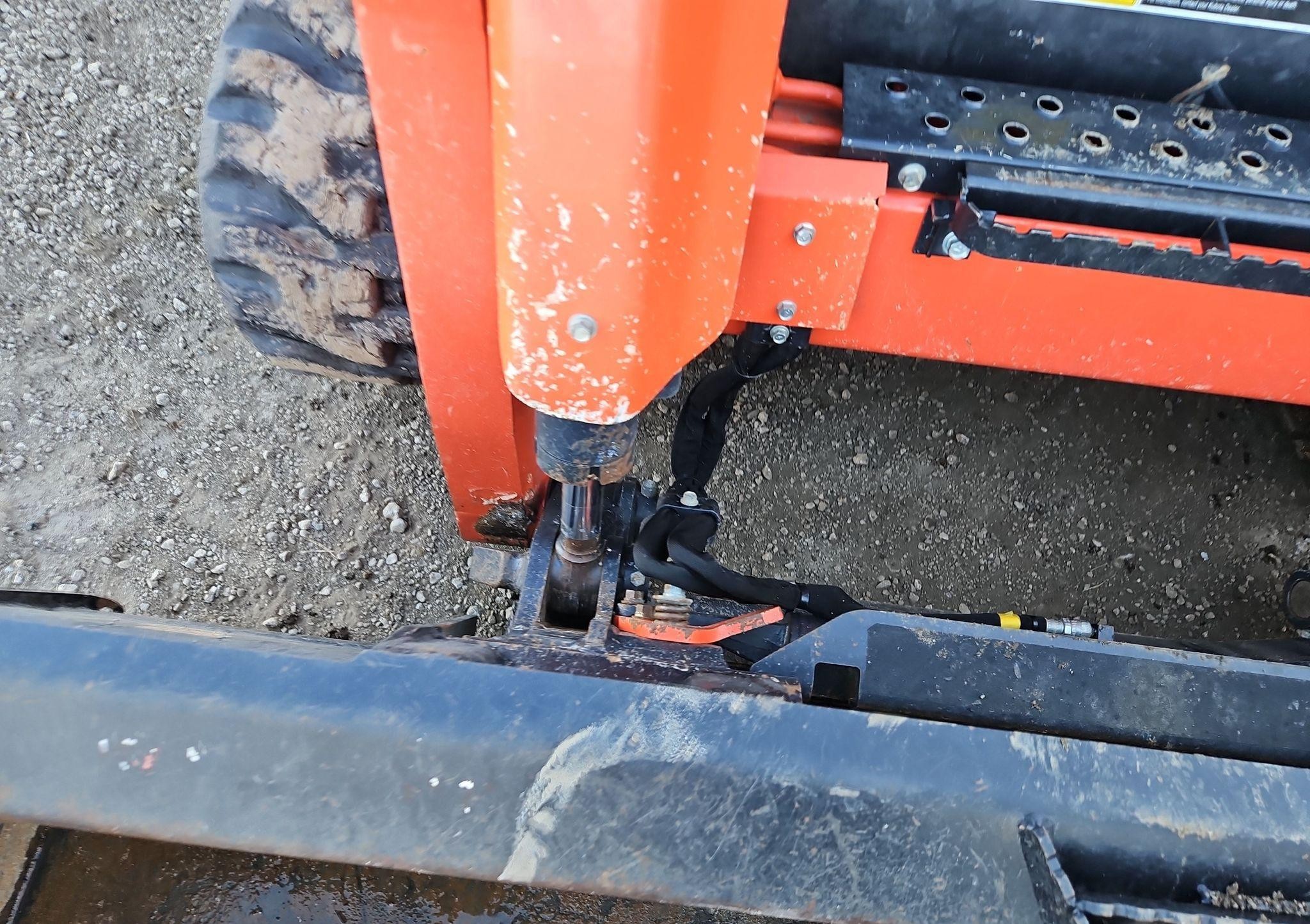 gallery 2022 Kubota SVL97-2 tracked skid steer loader