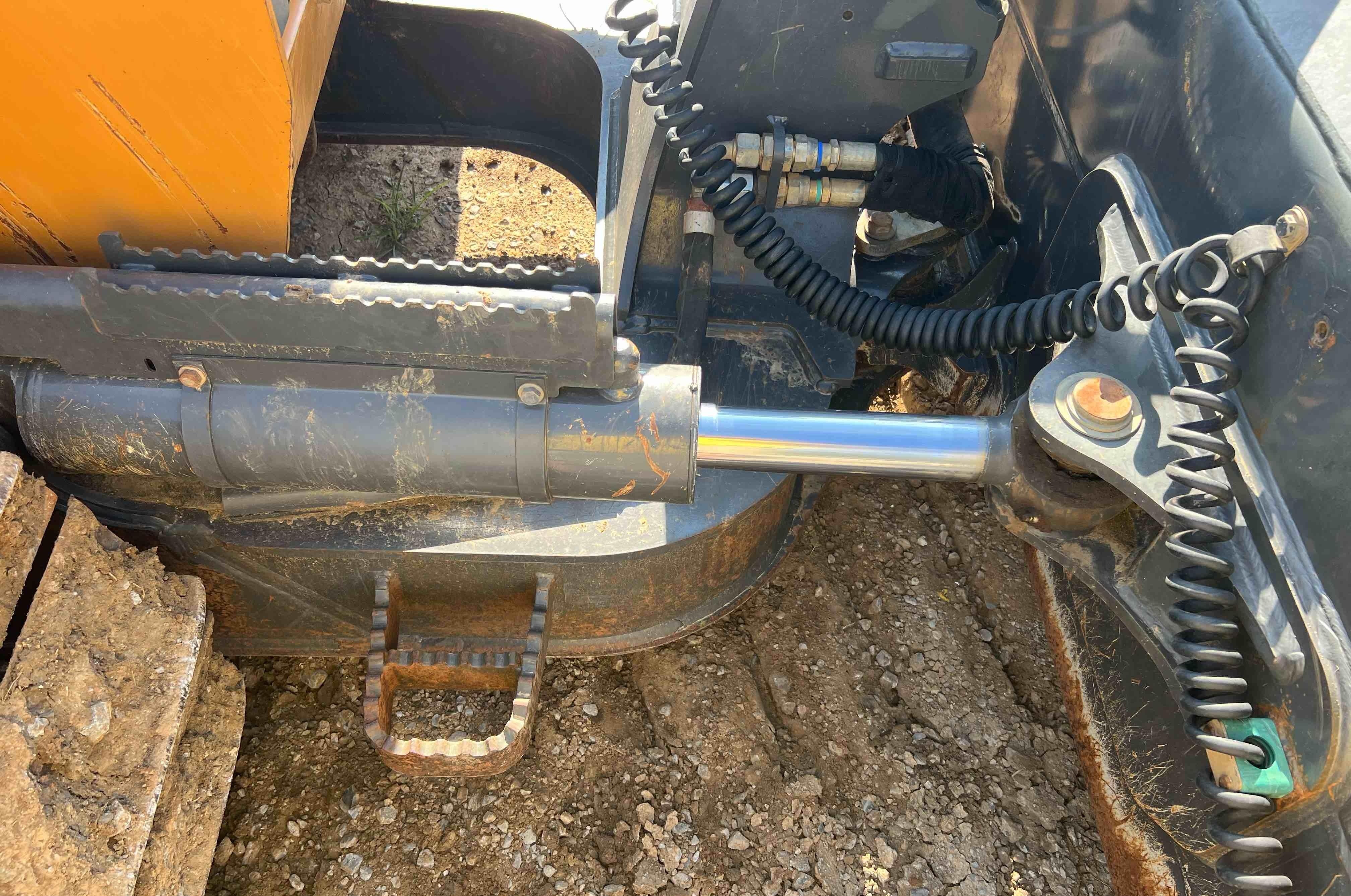 gallery 2017 Case 1150M LGP Crawler Dozer