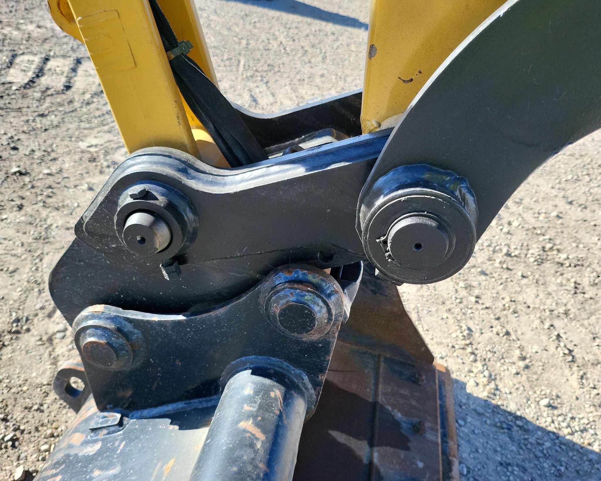 gallery 2023 Caterpillar 305CR mini excavator
