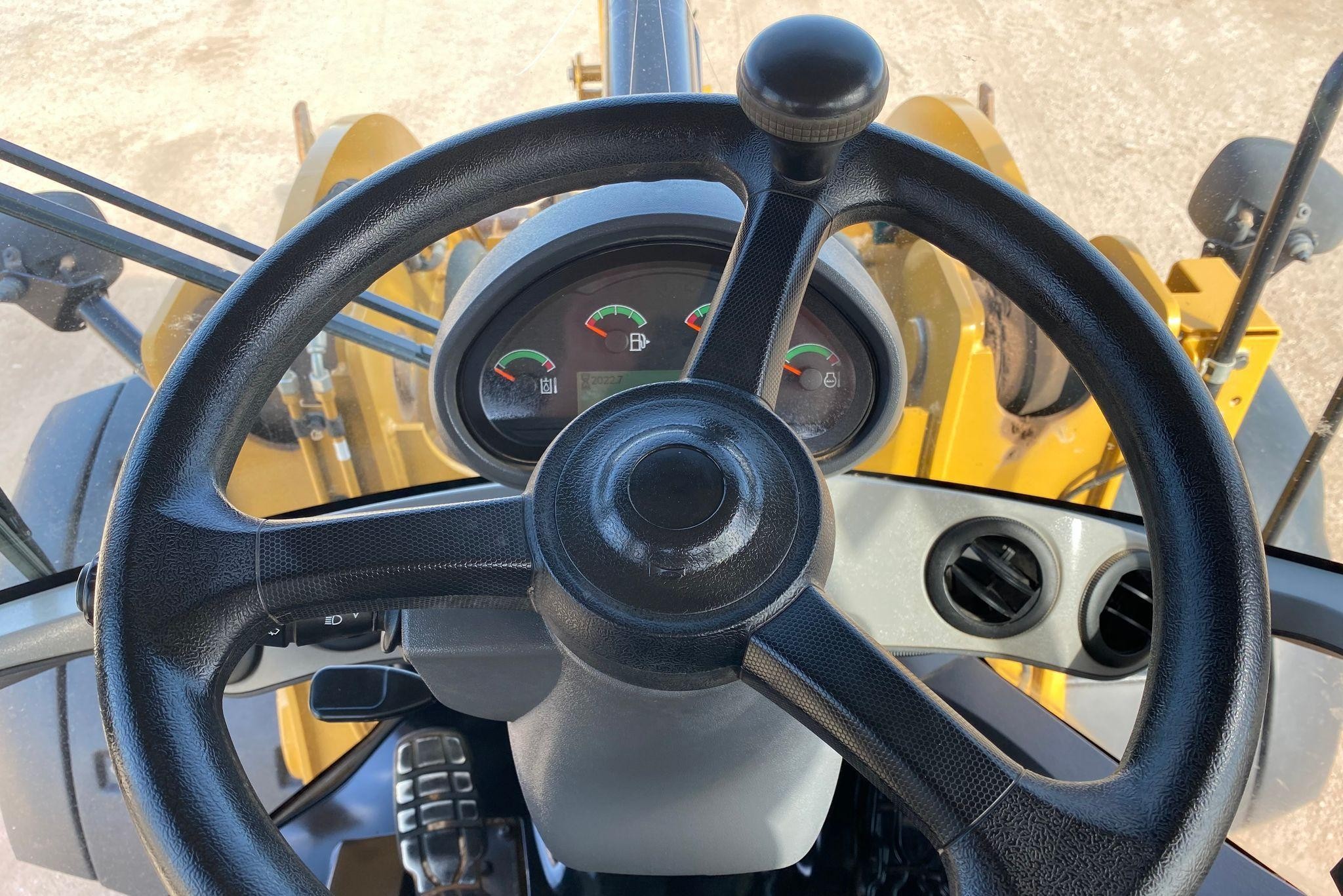 gallery 2017 Caterpillar 938M wheel loader