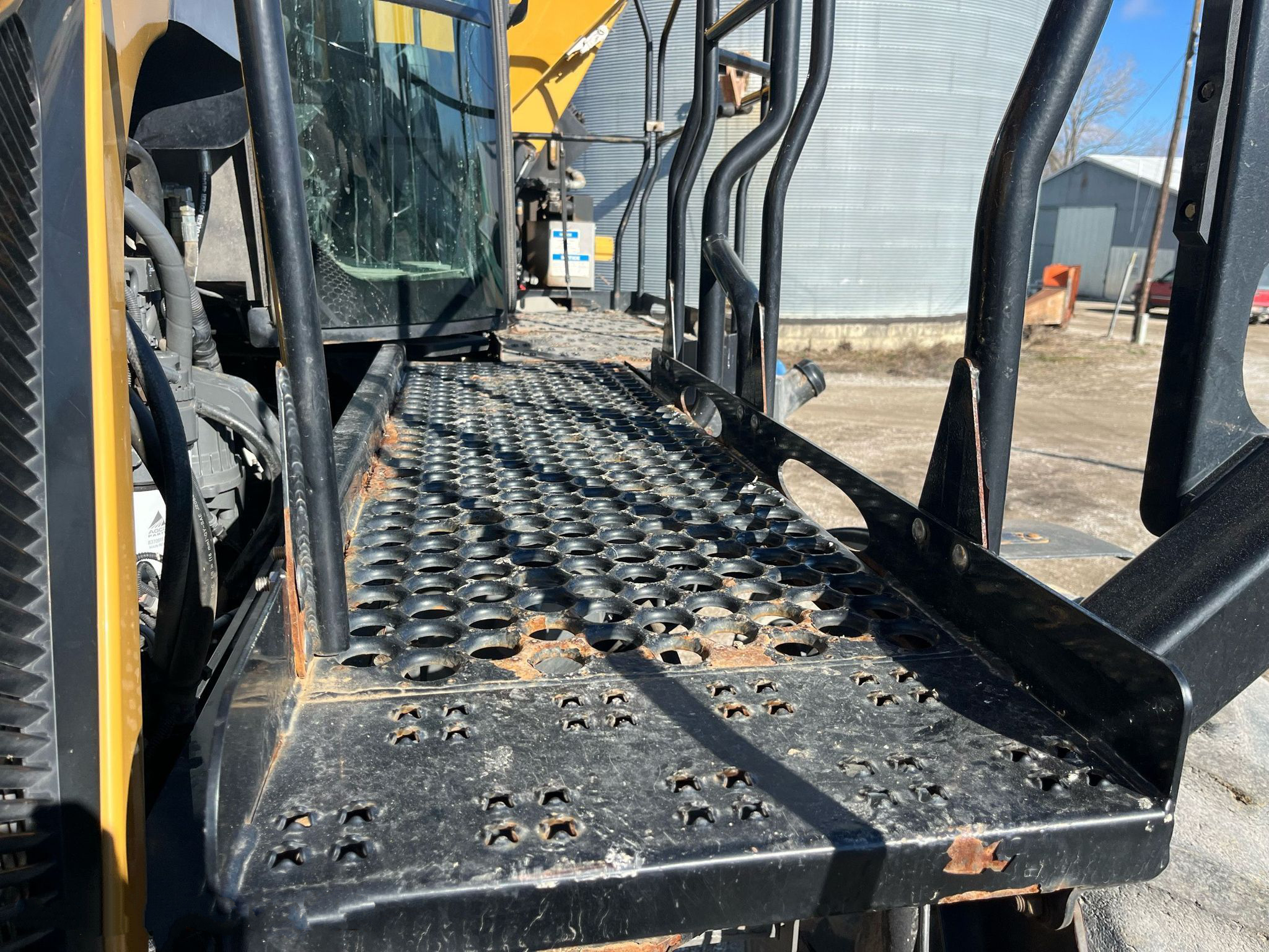 gallery 2013 Rogator RG1100 applicator
