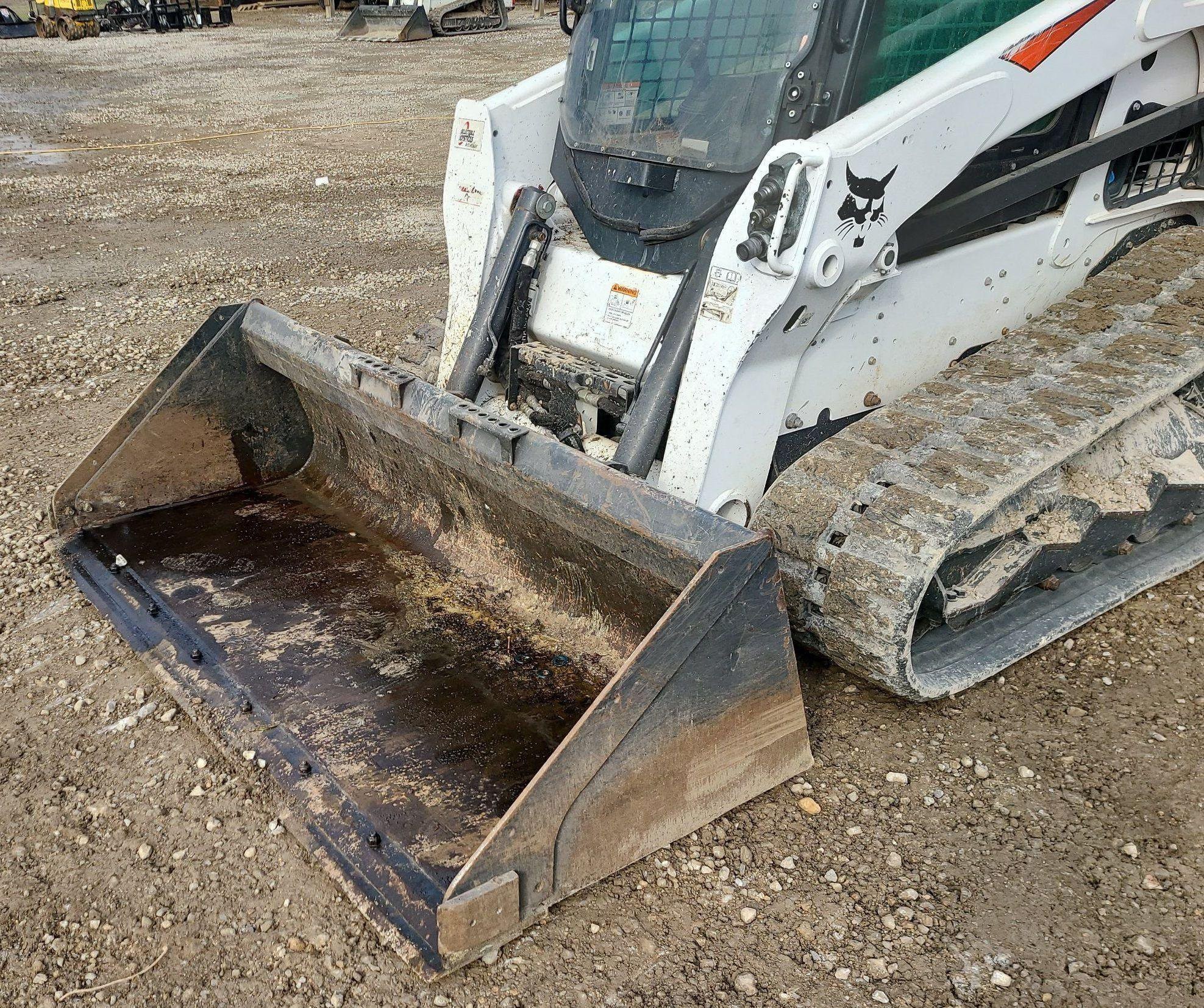 gallery 2019 Bobcat T770 tracked skid steer loader