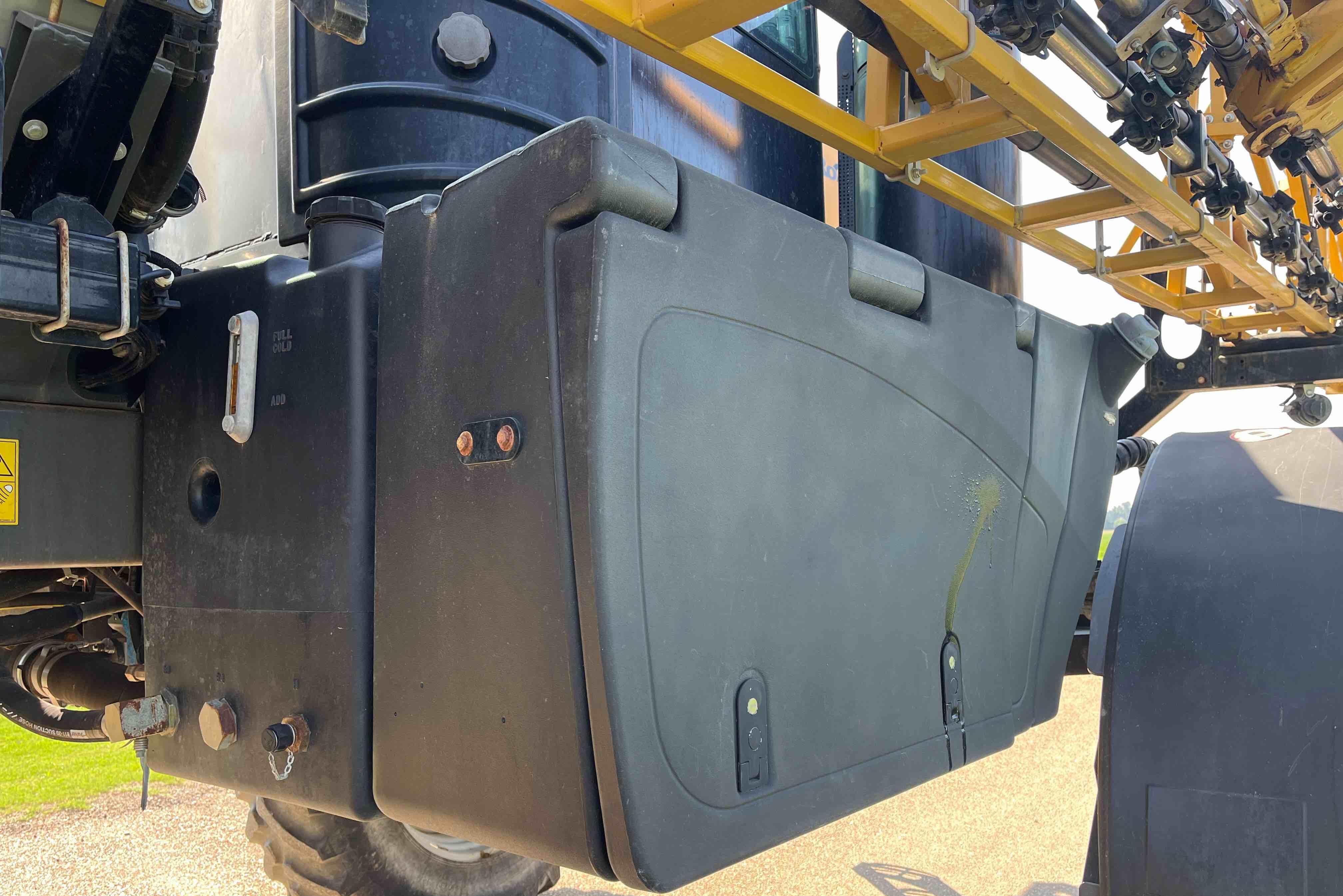 gallery 2019 RoGator RG1300C Self-Propelled Sprayer